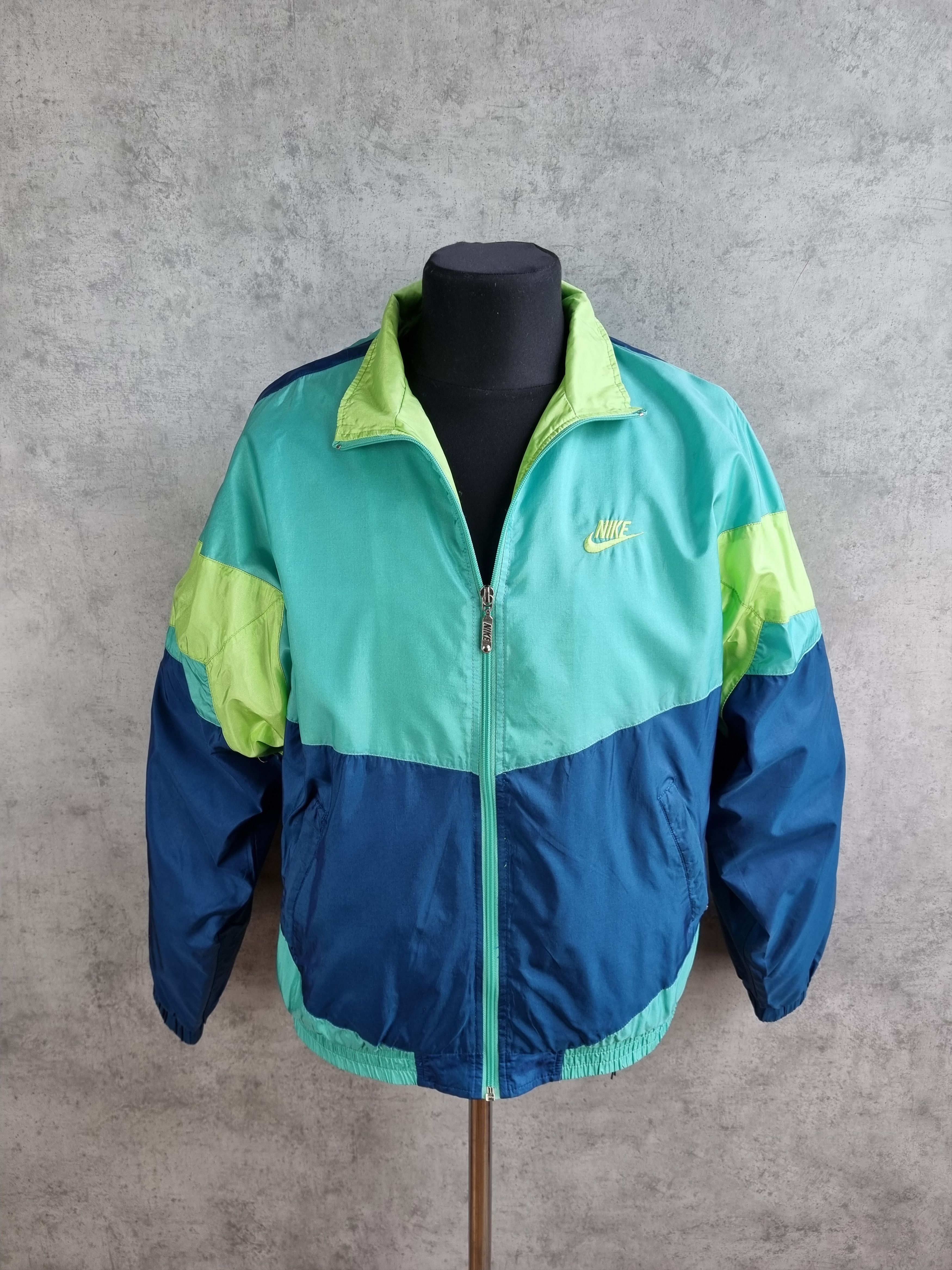 Nike × Vintage 90s NIKE Soft Nylon Vintage light track jacket Size US M / EU 48-50 / 2 - 15 Thumbnail