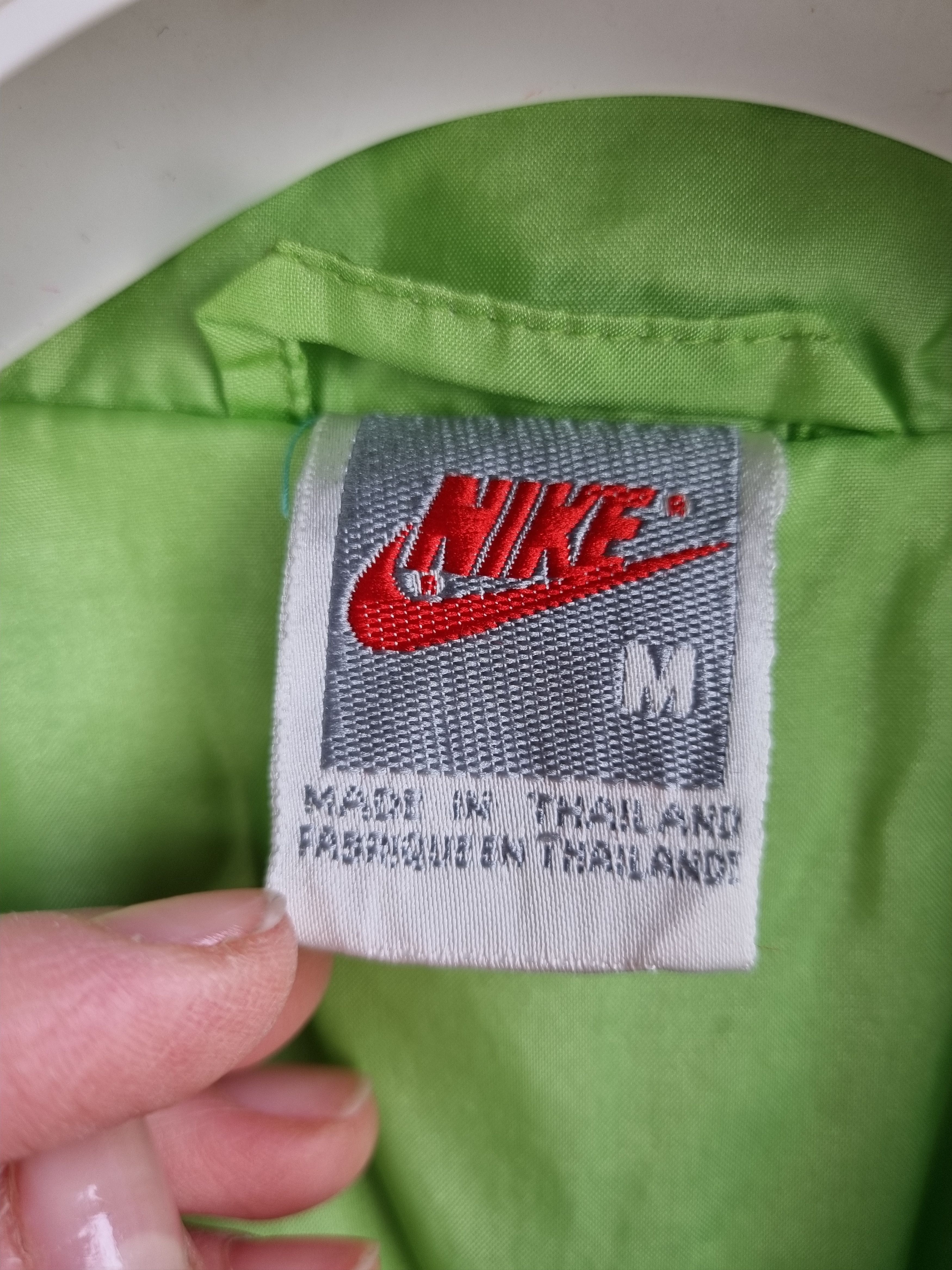 Nike × Vintage 90s NIKE Soft Nylon Vintage light track jacket Size US M / EU 48-50 / 2 - 8 Thumbnail