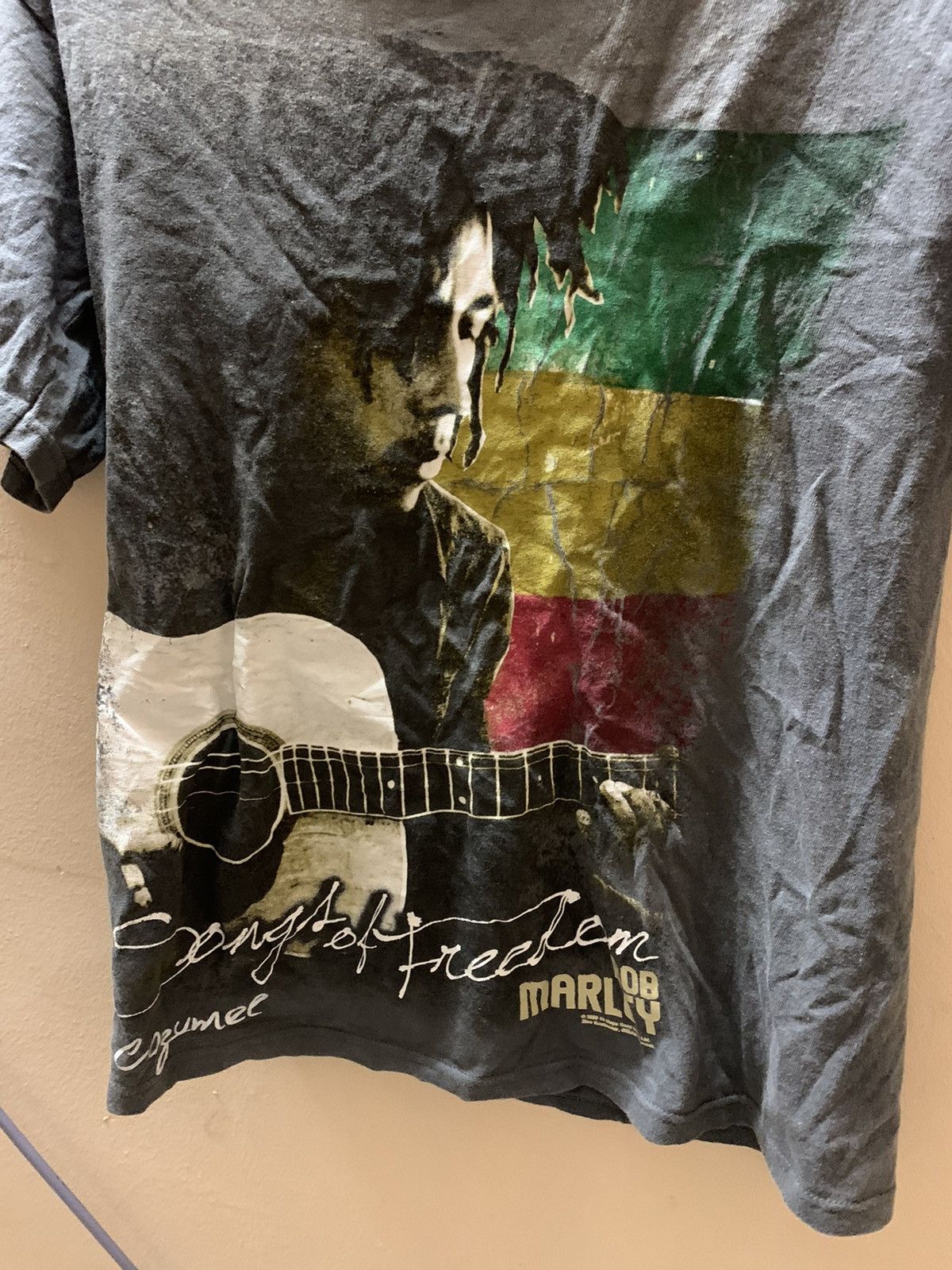 Bob Marley Vintage Distressed Bob Marley Song Of Freedom T Shirt Size US S / EU 44-46 / 1 - 3 Thumbnail