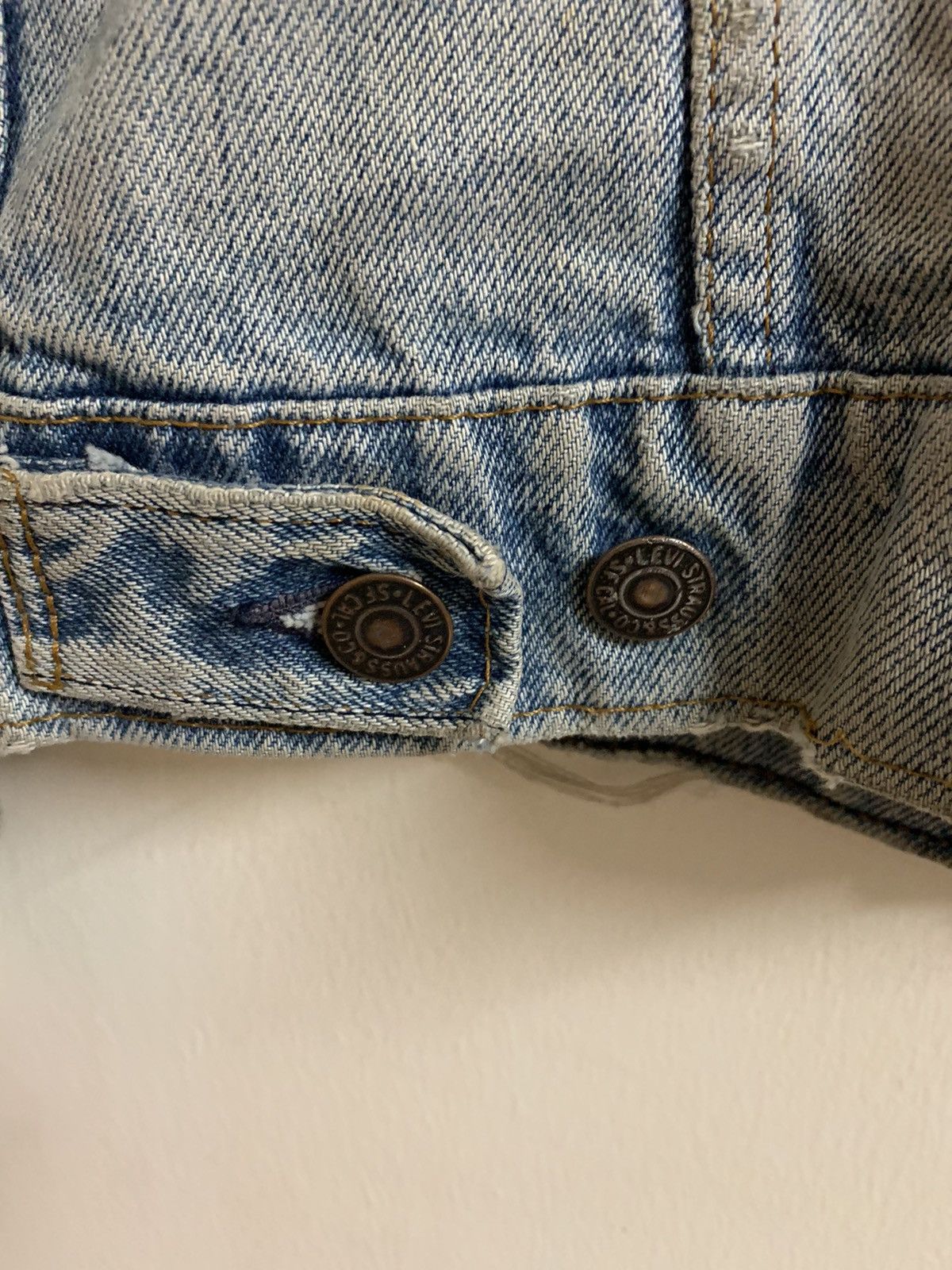Levi's Vintage 80’s Levis Trucker Flare Denim Jacket Size US M / EU 48-50 / 2 - 14 Thumbnail
