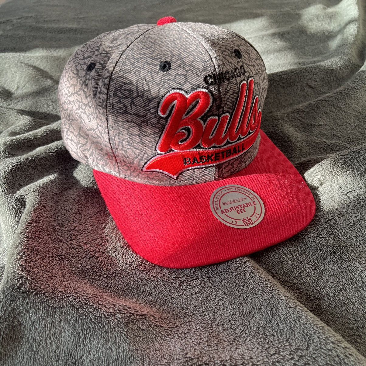 Mitchell & Ness × NBA MITCHELL & NESS 2014 CHICAGO BULLS BASKETBALL CAP Size ONE SIZE - 6 Thumbnail
