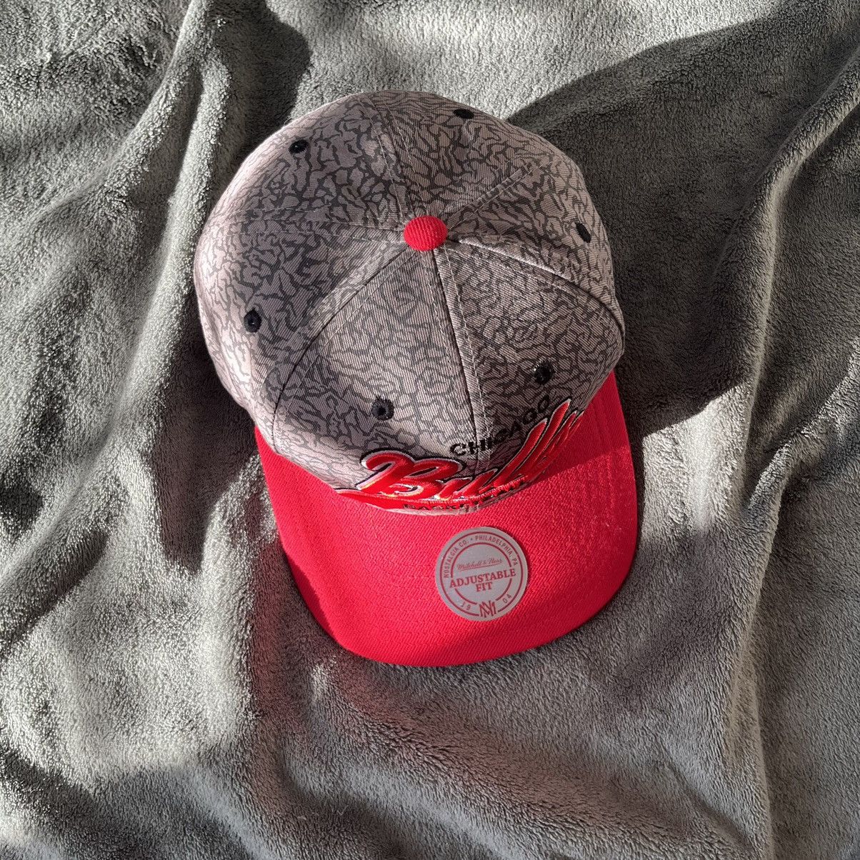 Mitchell & Ness × NBA MITCHELL & NESS 2014 CHICAGO BULLS BASKETBALL CAP Size ONE SIZE - 9 Thumbnail