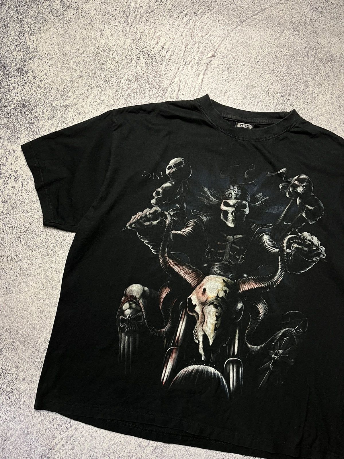 Other Vintage Skulls All over print Rare Spiral Tee Rock T shirt Size US XL / EU 56 / 4 - 3 Thumbnail