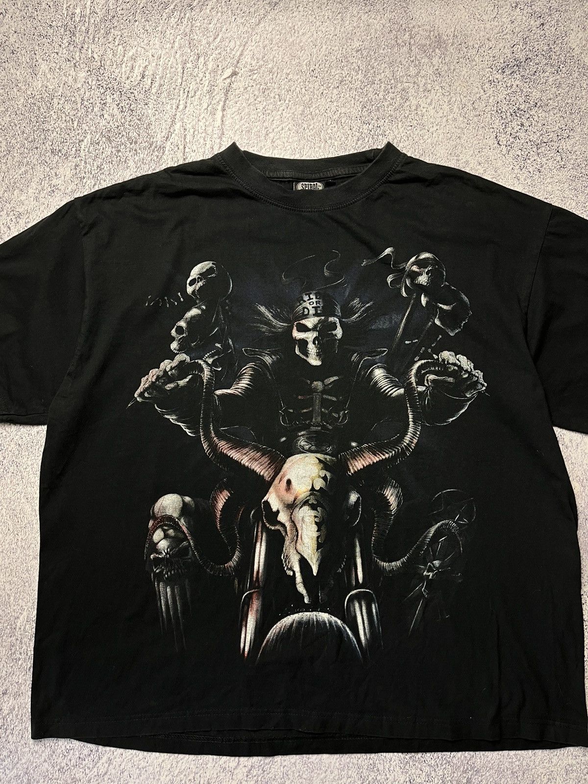 Other Vintage Skulls All over print Rare Spiral Tee Rock T shirt Size US XL / EU 56 / 4 - 4 Thumbnail