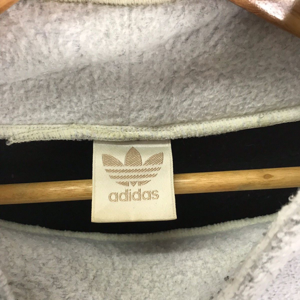 Adidas Vintage 90s Adidas Embroidered Trefoil Fleece Sweatshirt Size US L / EU 52-54 / 3 - 4 Thumbnail