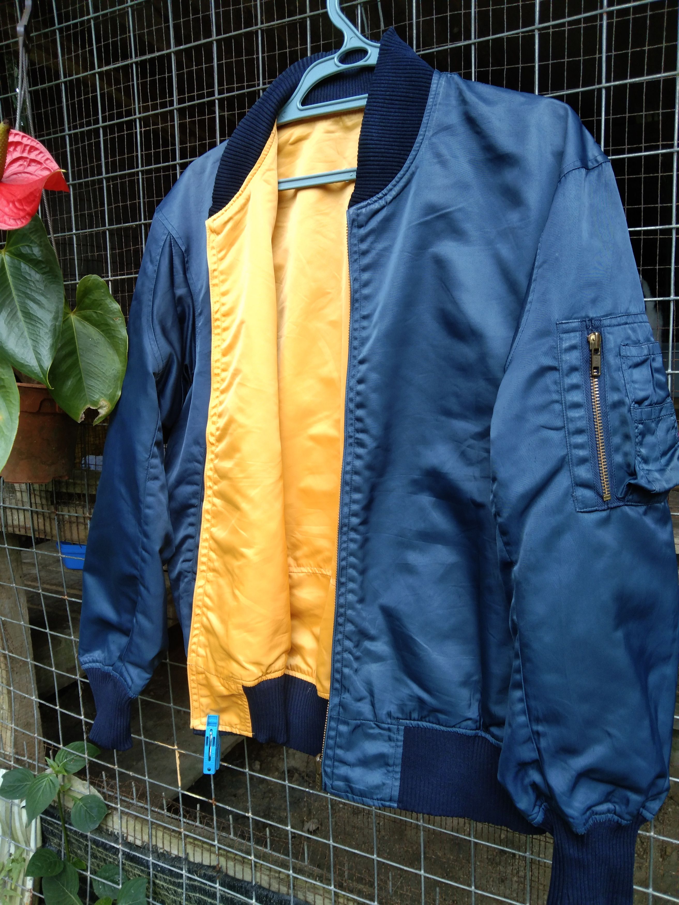 Japanese Brand REVERSIBLE NYLON BOMBER JACKET (LIKE NEW) Size US M / EU 48-50 / 2 - 5 Thumbnail