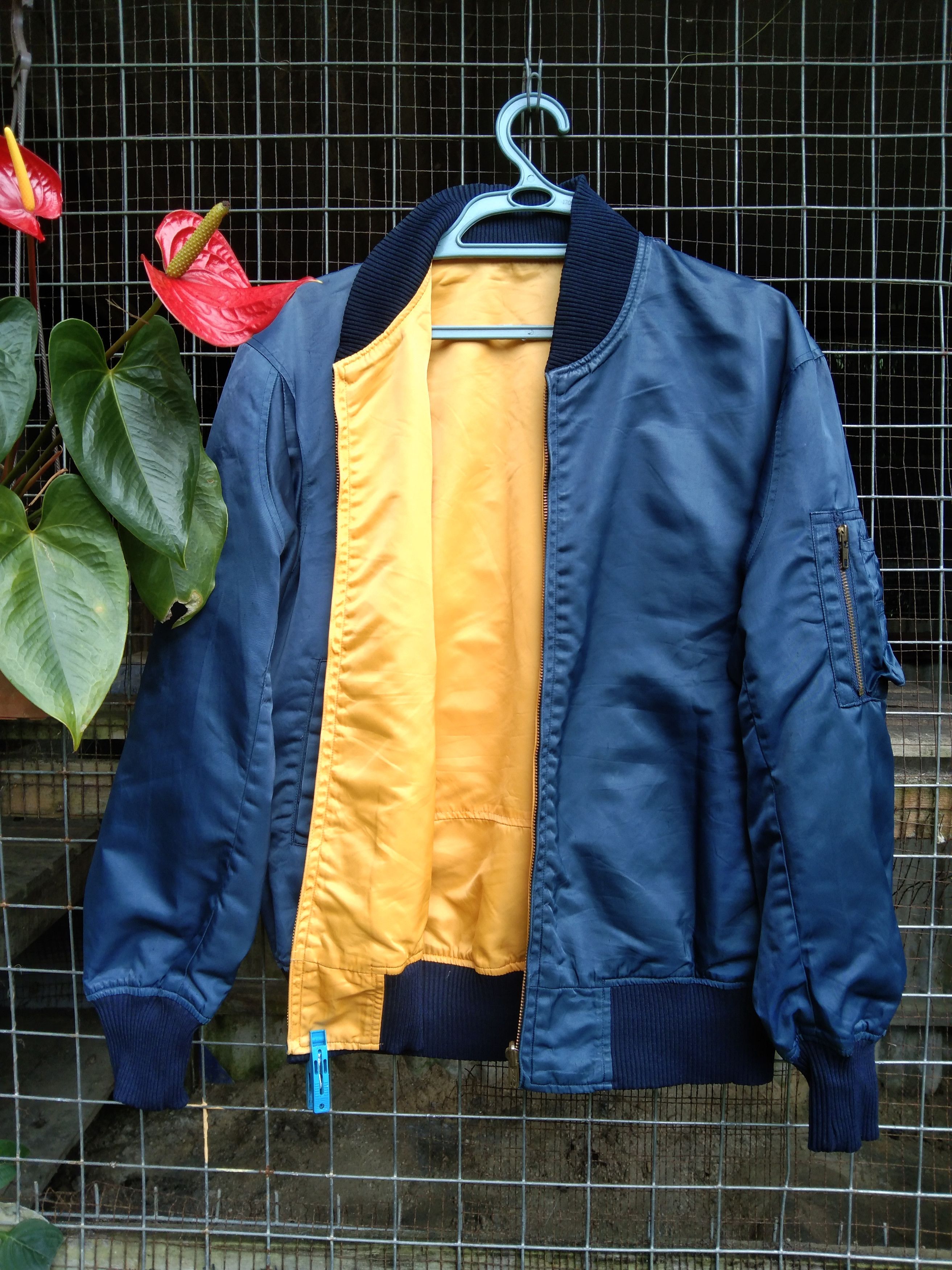 Japanese Brand REVERSIBLE NYLON BOMBER JACKET (LIKE NEW) Size US M / EU 48-50 / 2 - 6 Thumbnail