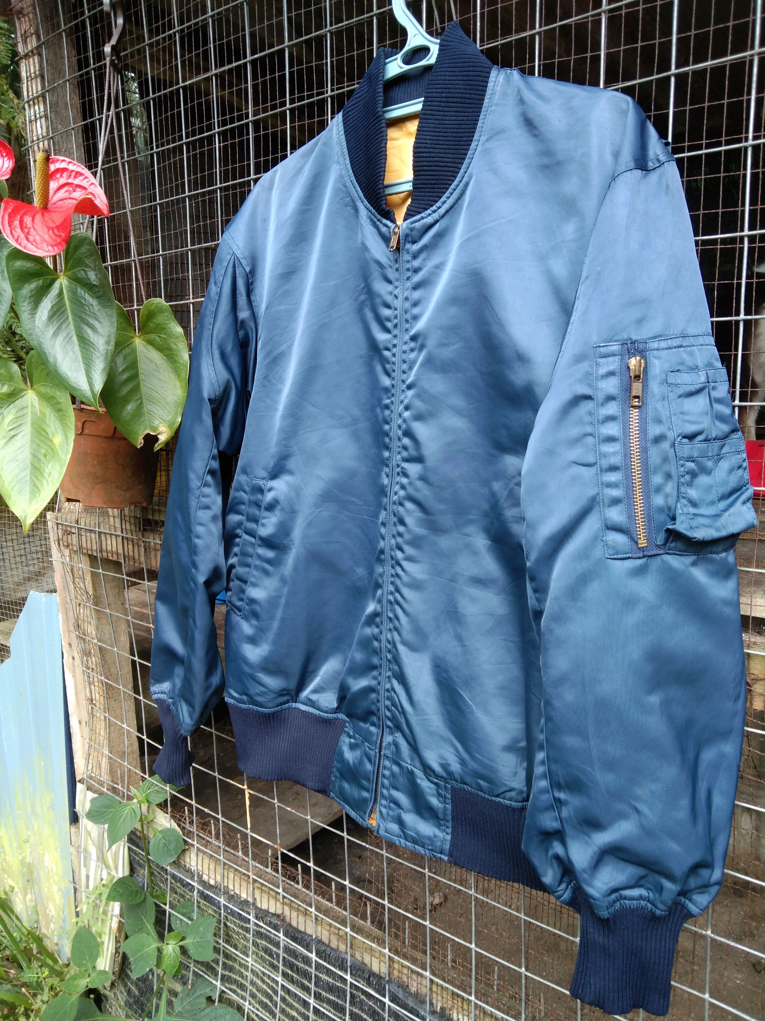 Japanese Brand REVERSIBLE NYLON BOMBER JACKET (LIKE NEW) Size US M / EU 48-50 / 2 - 3 Thumbnail