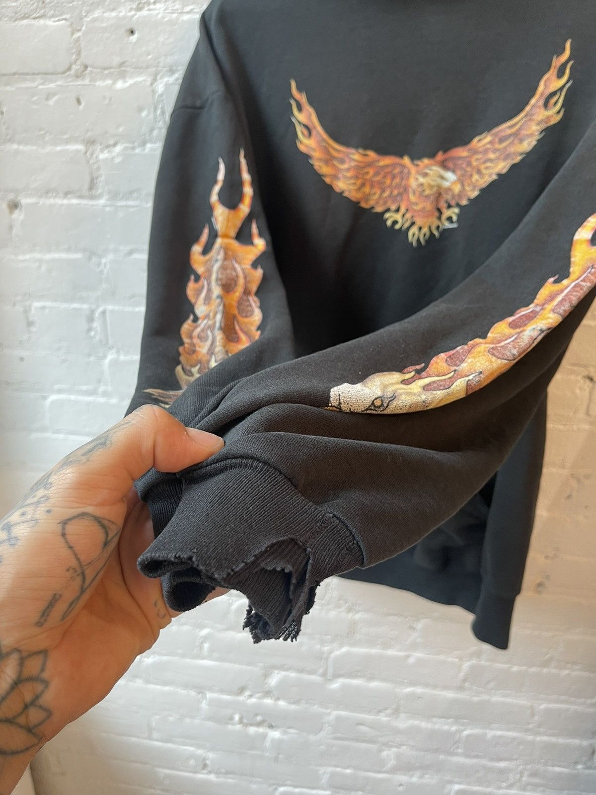 Vintage Vintage 90s THRASHED Eagle Flames Black Hoodie Paper Thin Size US L / EU 52-54 / 3 - 2 Thumbnail