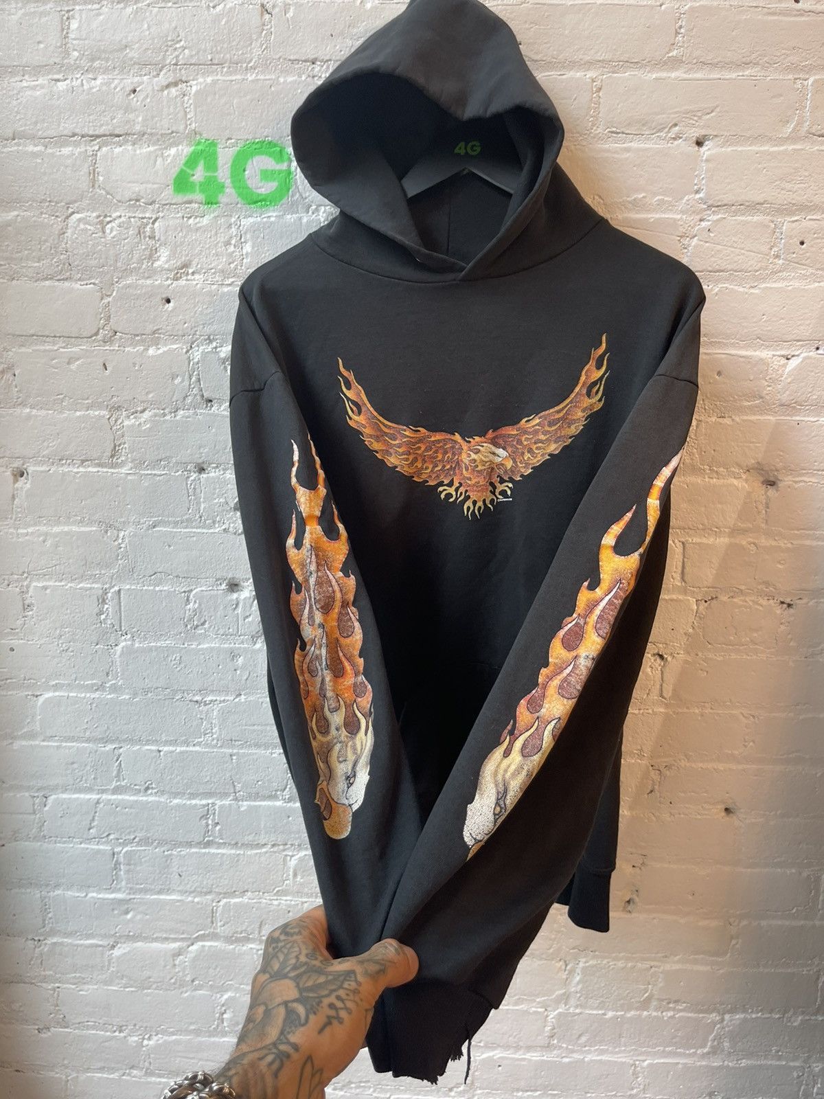 Vintage Vintage 90s THRASHED Eagle Flames Black Hoodie Paper Thin Size US L / EU 52-54 / 3 - 3 Thumbnail