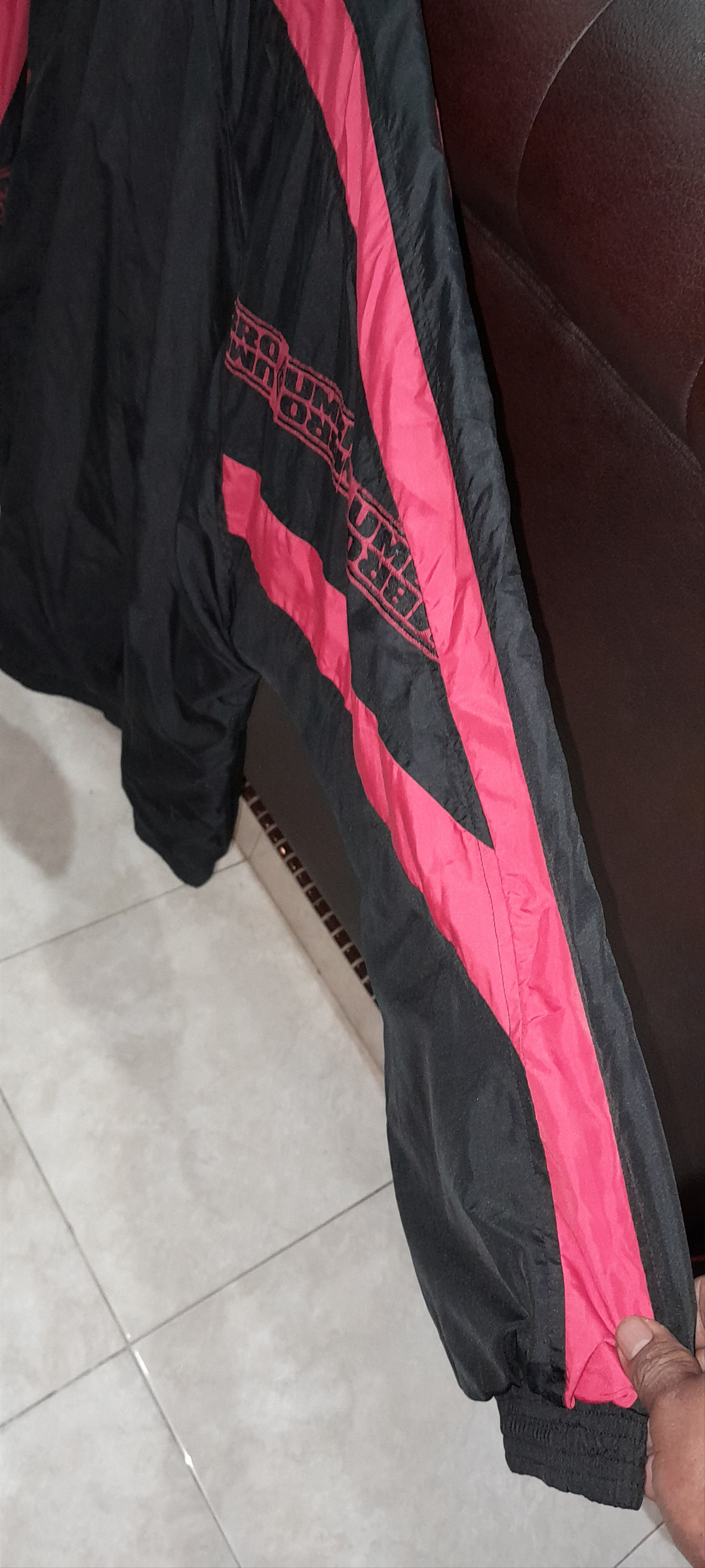 Umbro Vintage manchester United windbreaker byy umbro Size US M / EU 48-50 / 2 - 15 Thumbnail