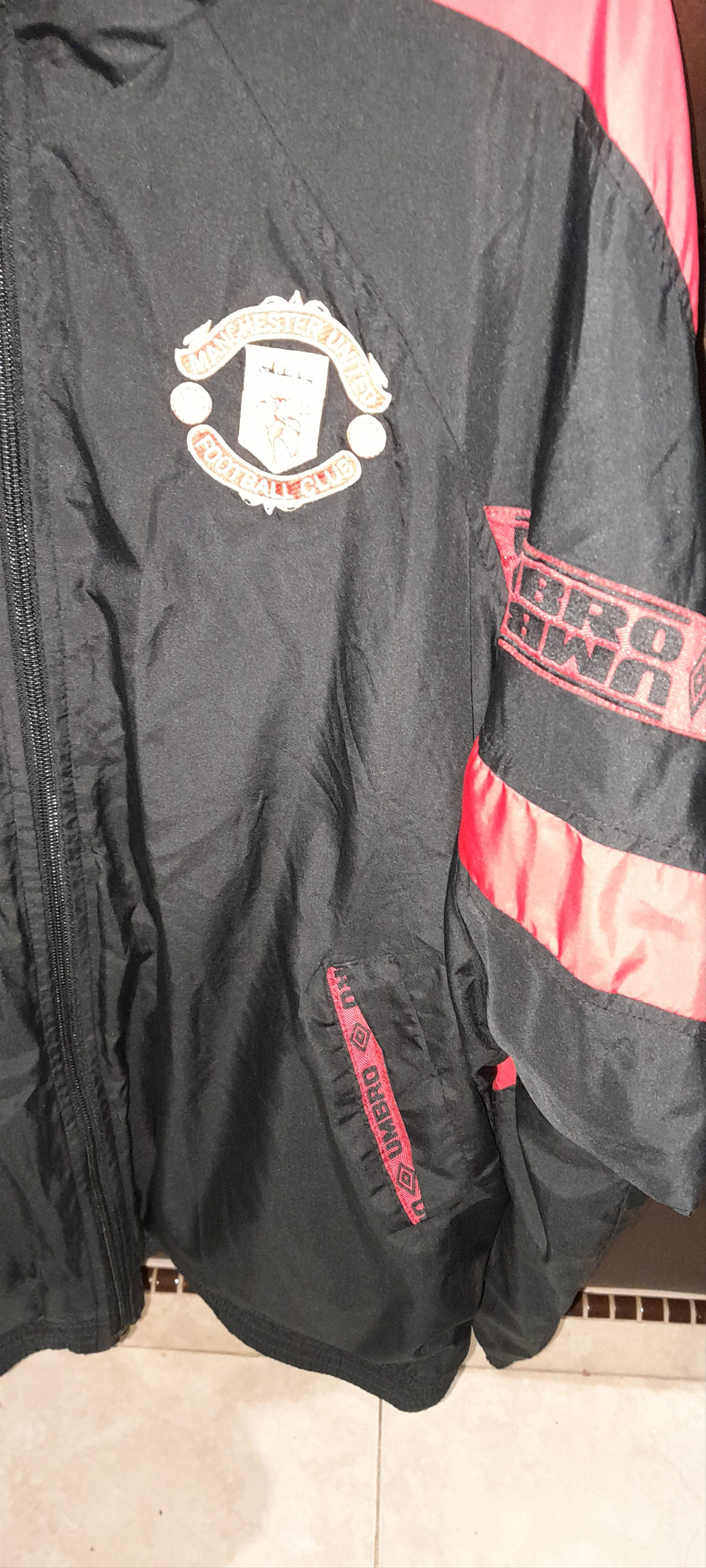 Umbro Vintage manchester United windbreaker byy umbro Size US M / EU 48-50 / 2 - 7 Thumbnail