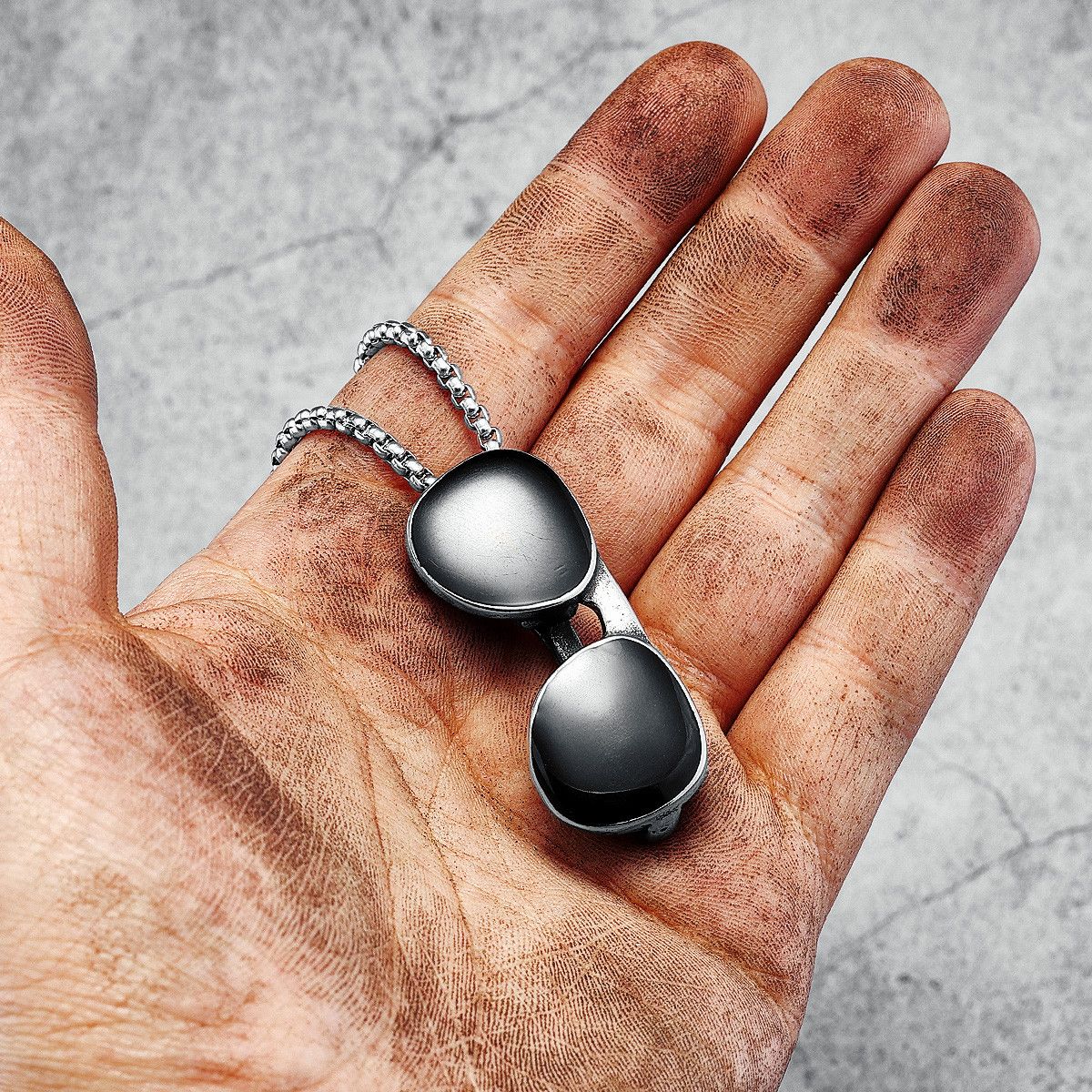 Jewelry 316L Stainless Steel Sunglasses Pendant Necklace Size ONE SIZE - 1 Thumbnail