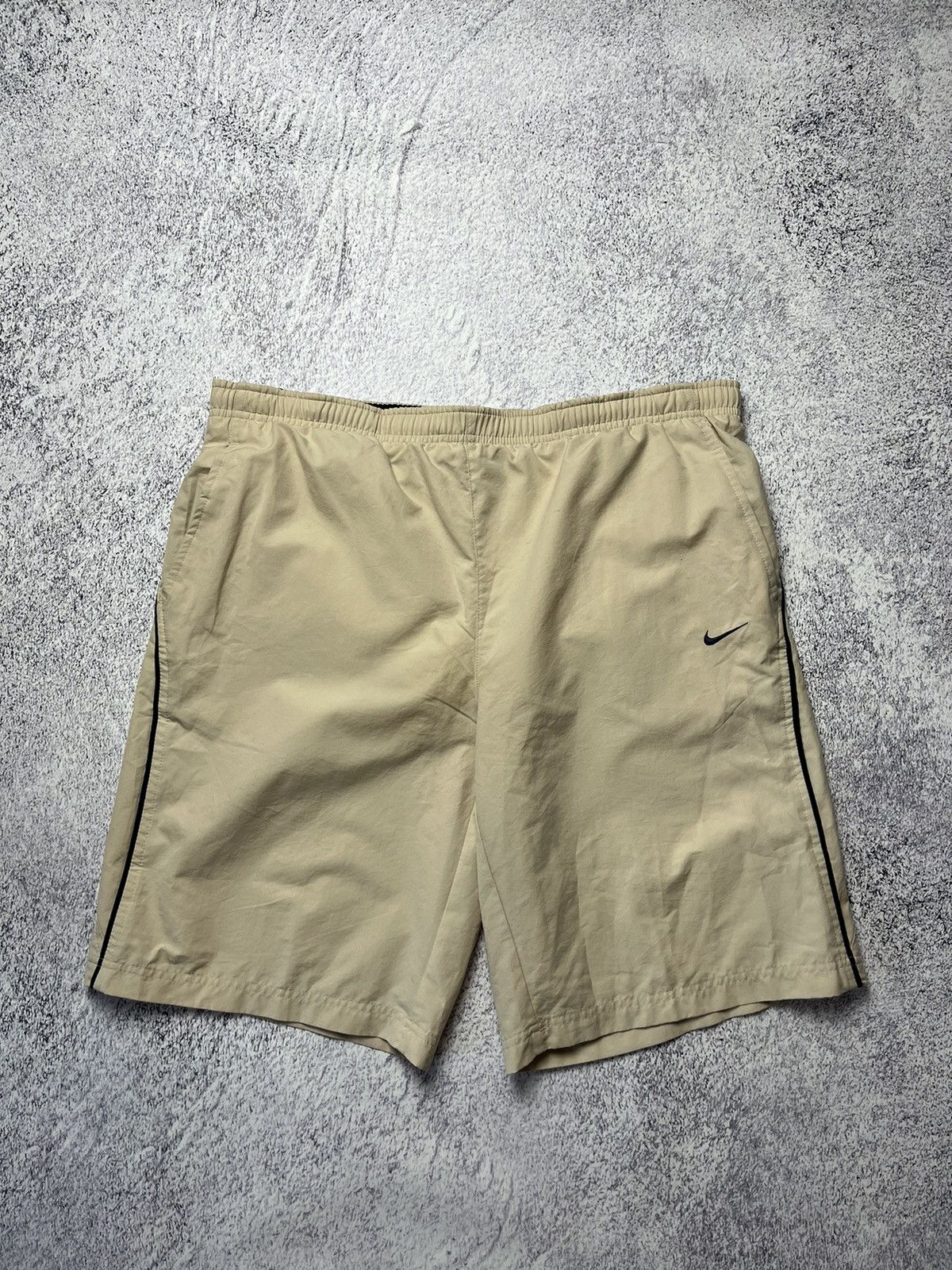 Nike Vintage Nike Shorts size M Size US 32 / EU 48 - 1 Thumbnail