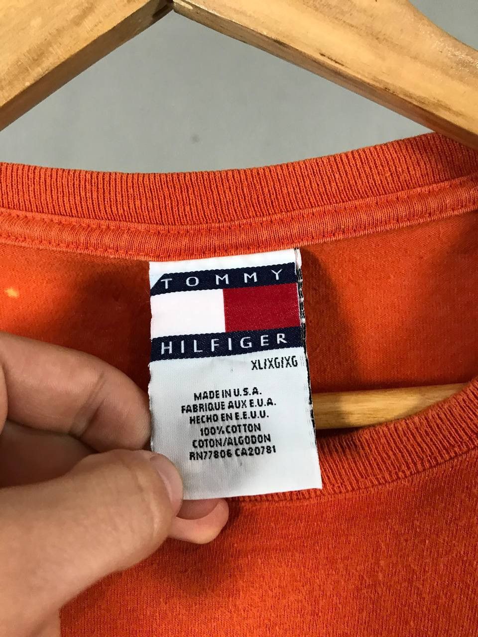 Tommy Hilfiger × Vintage Tommy Hilfiger vintage luxury made in USA tee Size US XL / EU 56 / 4 - 5 Thumbnail