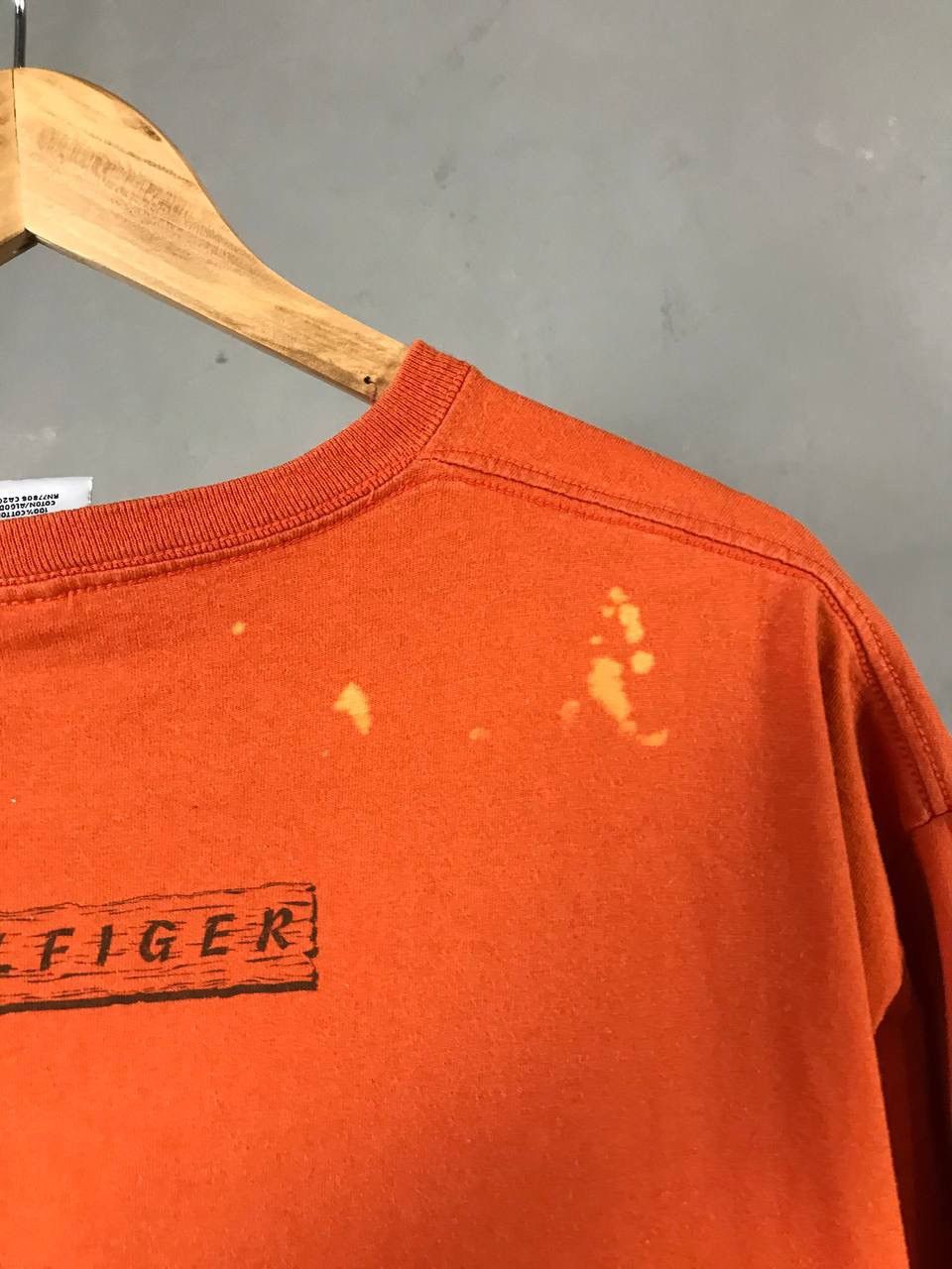 Tommy Hilfiger × Vintage Tommy Hilfiger vintage luxury made in USA tee Size US XL / EU 56 / 4 - 8 Thumbnail