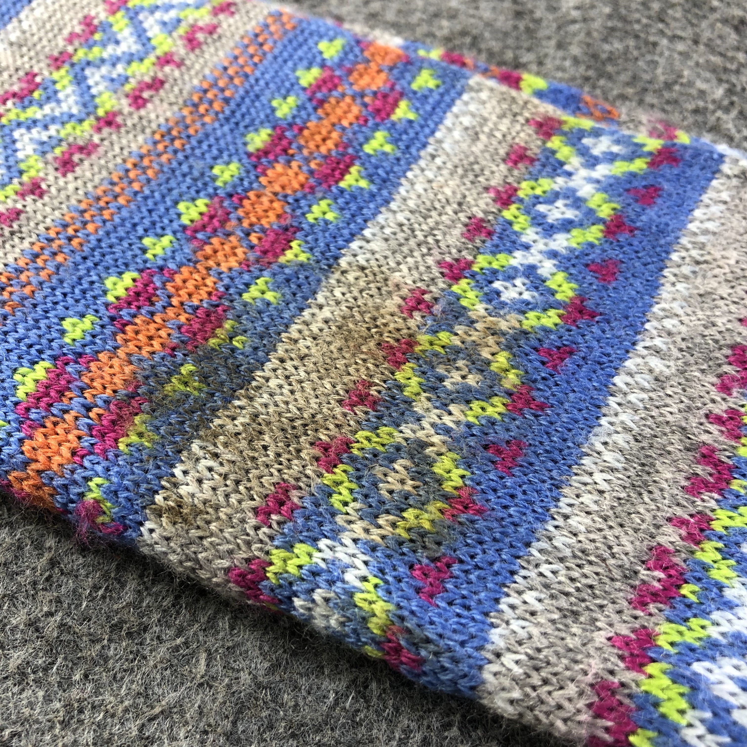 Vintage Cricket made in Italy Wool Scarf Muffler V1304 Size ONE SIZE - 7 Thumbnail