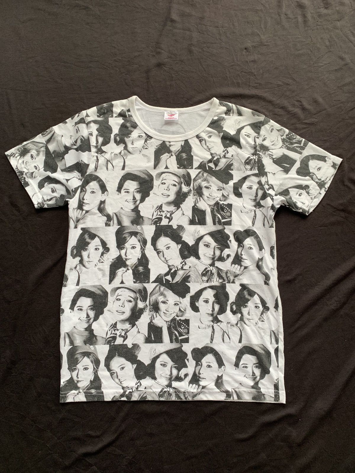 Band Tees Vintage Kpop Band Girls Generation Full Printed Tour Tshirt Size US S / EU 44-46 / 1 - 1 Thumbnail