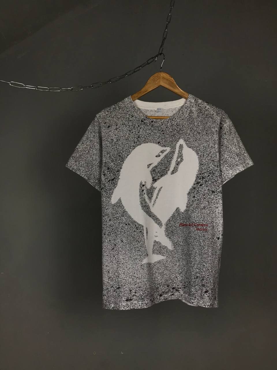Vintage Dolphins vintage art animal overprinted tee Size US S / EU 44-46 / 1 - 1 Thumbnail