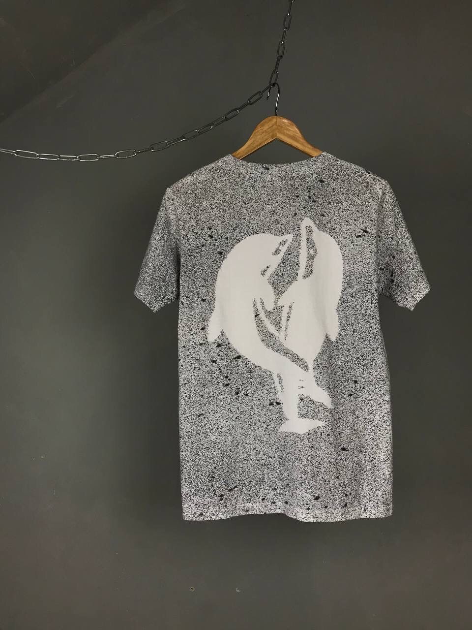 Vintage Dolphins vintage art animal overprinted tee Size US S / EU 44-46 / 1 - 5 Thumbnail