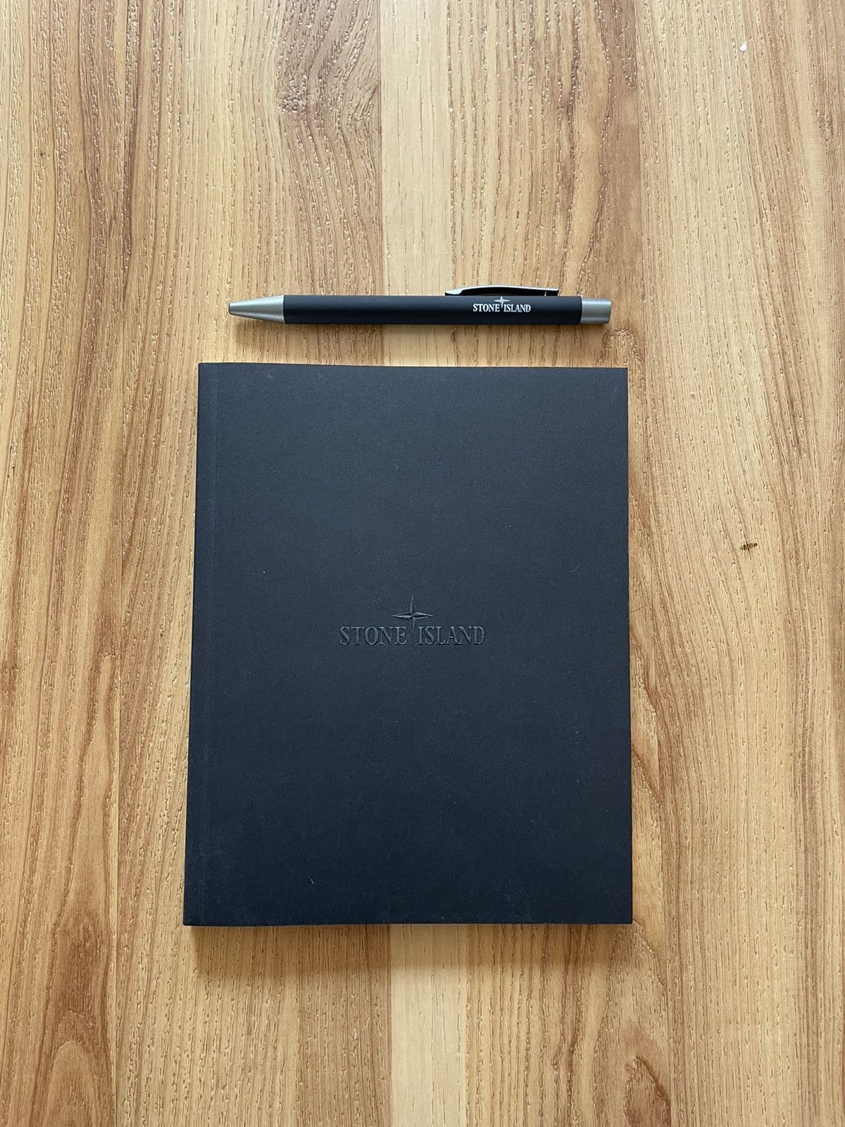 Stone Island F&F Stone Island Notebook and Pen Set Black Size ONE SIZE - 1 Thumbnail