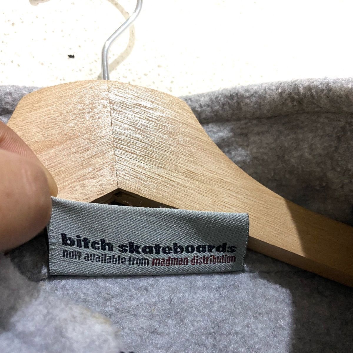 Girl Skateboards × Vintage Vintage bitch Skateboards Fleece Jacket Zipper Up Size US M / EU 48-50 / 2 - 4 Thumbnail