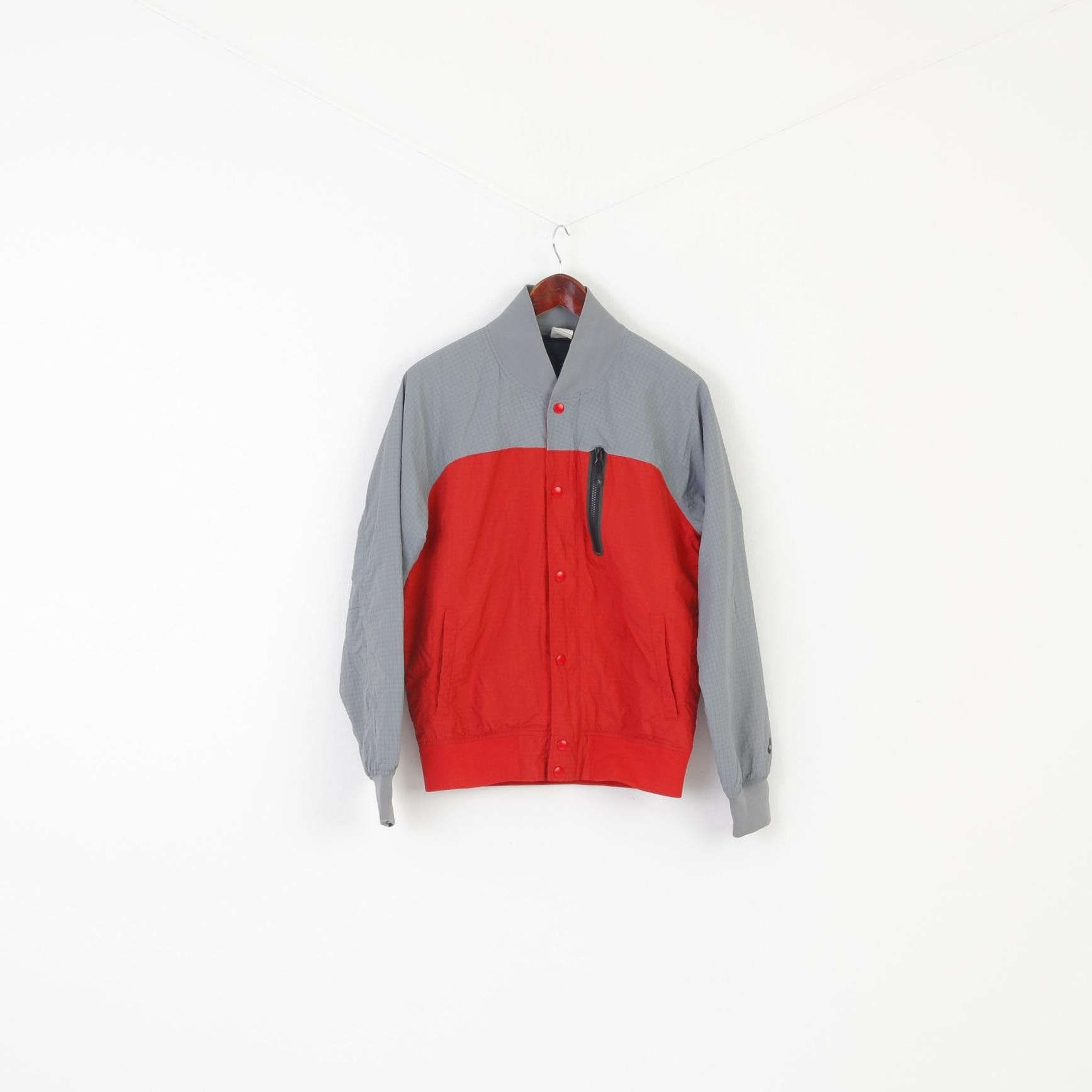 Nike Nike Men S Jacket Gray Red Vintage Nylon Top 2770 Size US S / EU 44-46 / 1 - 2 Thumbnail