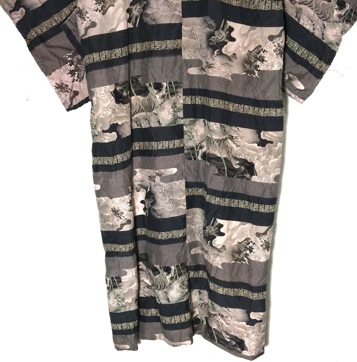 Japanese Brand KIMONO Japanese DRAGON Over Print Tiger SiZe Free Size US M / EU 48-50 / 2 - 2 Thumbnail