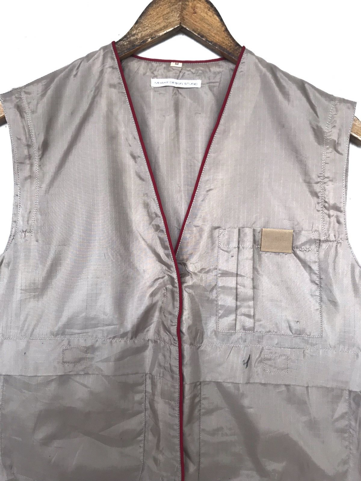 Issey Miyake Vintage Runaway Sleevless Velcro Detachable! Size US M / EU 48-50 / 2 - 3 Thumbnail