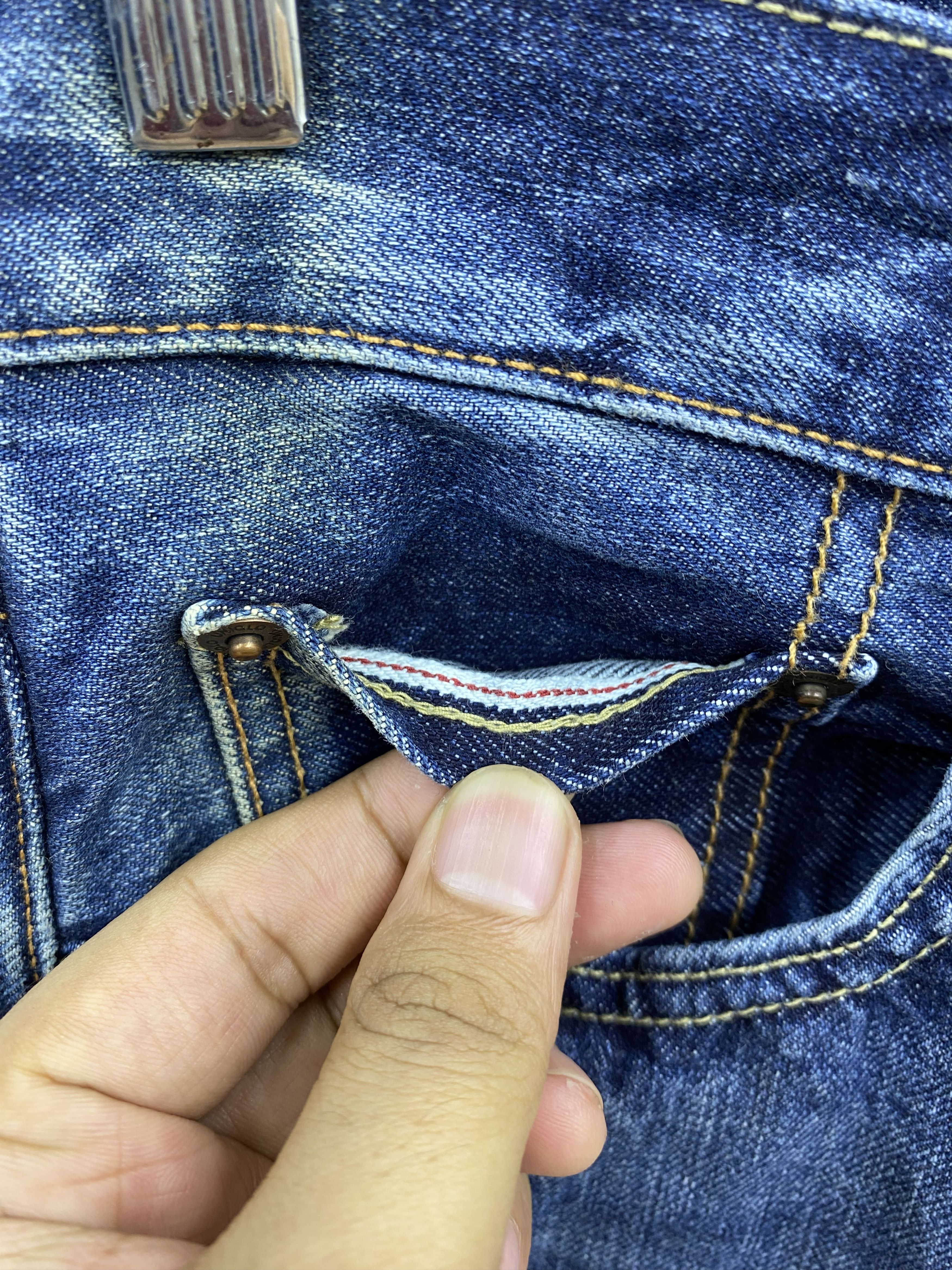 Uniqlo Vintage Uniqlo Faded Selvedge Denim Jean Size US 32 / EU 48 - 12 Thumbnail