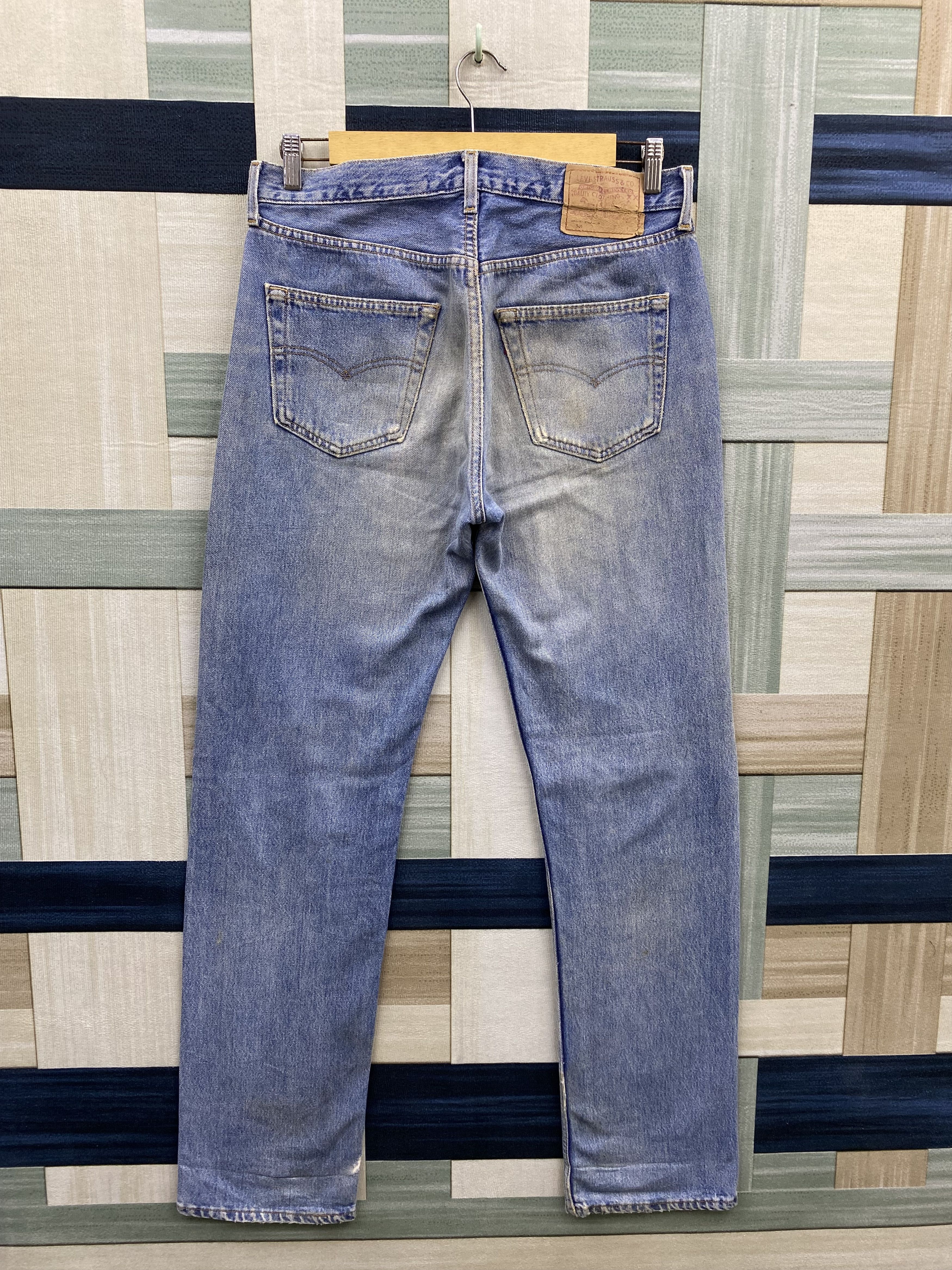 Levi's Vintage Levi's 501 Distress Dirty Faded Blue Denim Jean Size US 33 - 2 Thumbnail