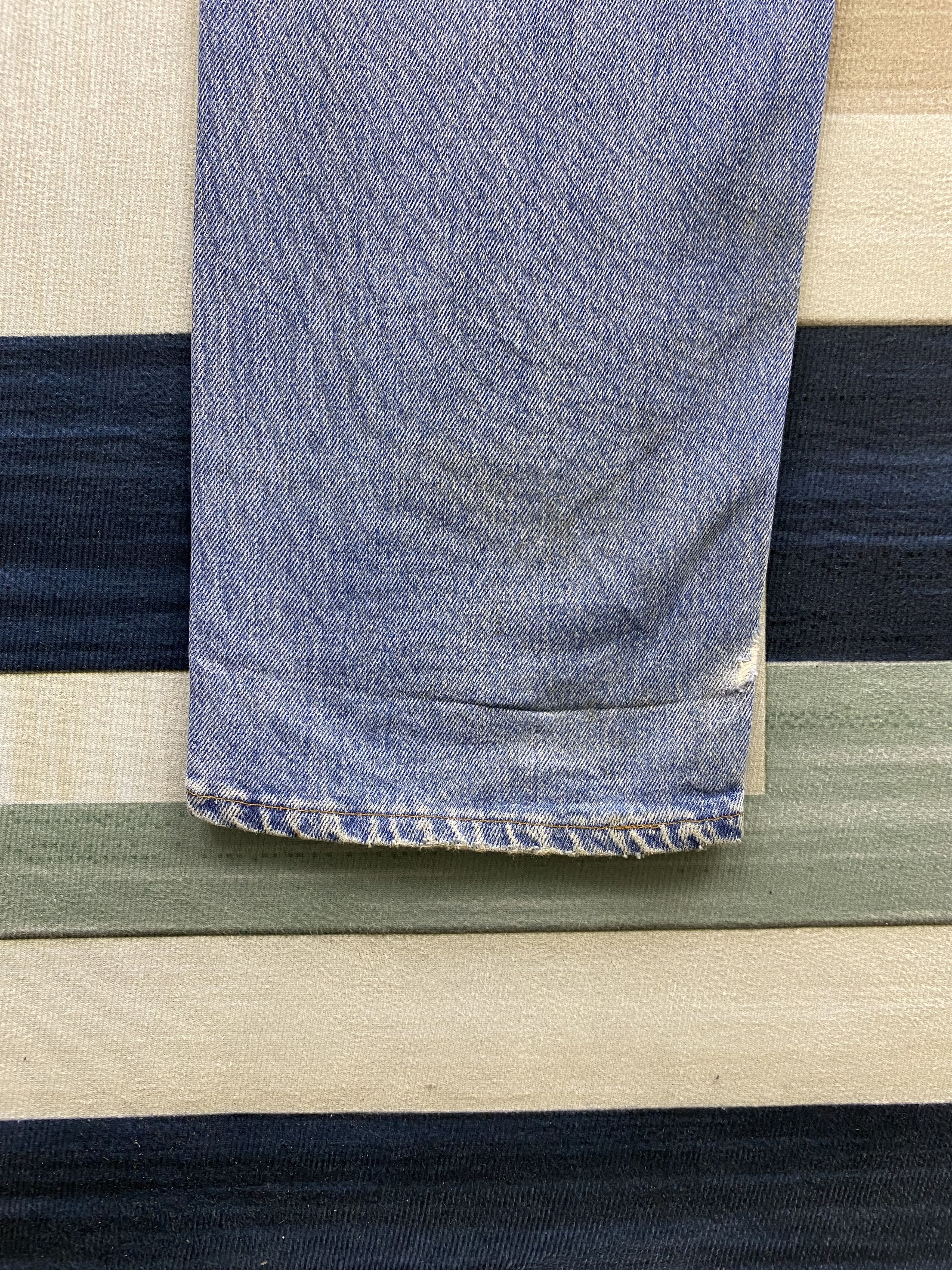 Levi's Vintage Levi's 501 Distress Dirty Faded Blue Denim Jean Size US 33 - 16 Thumbnail