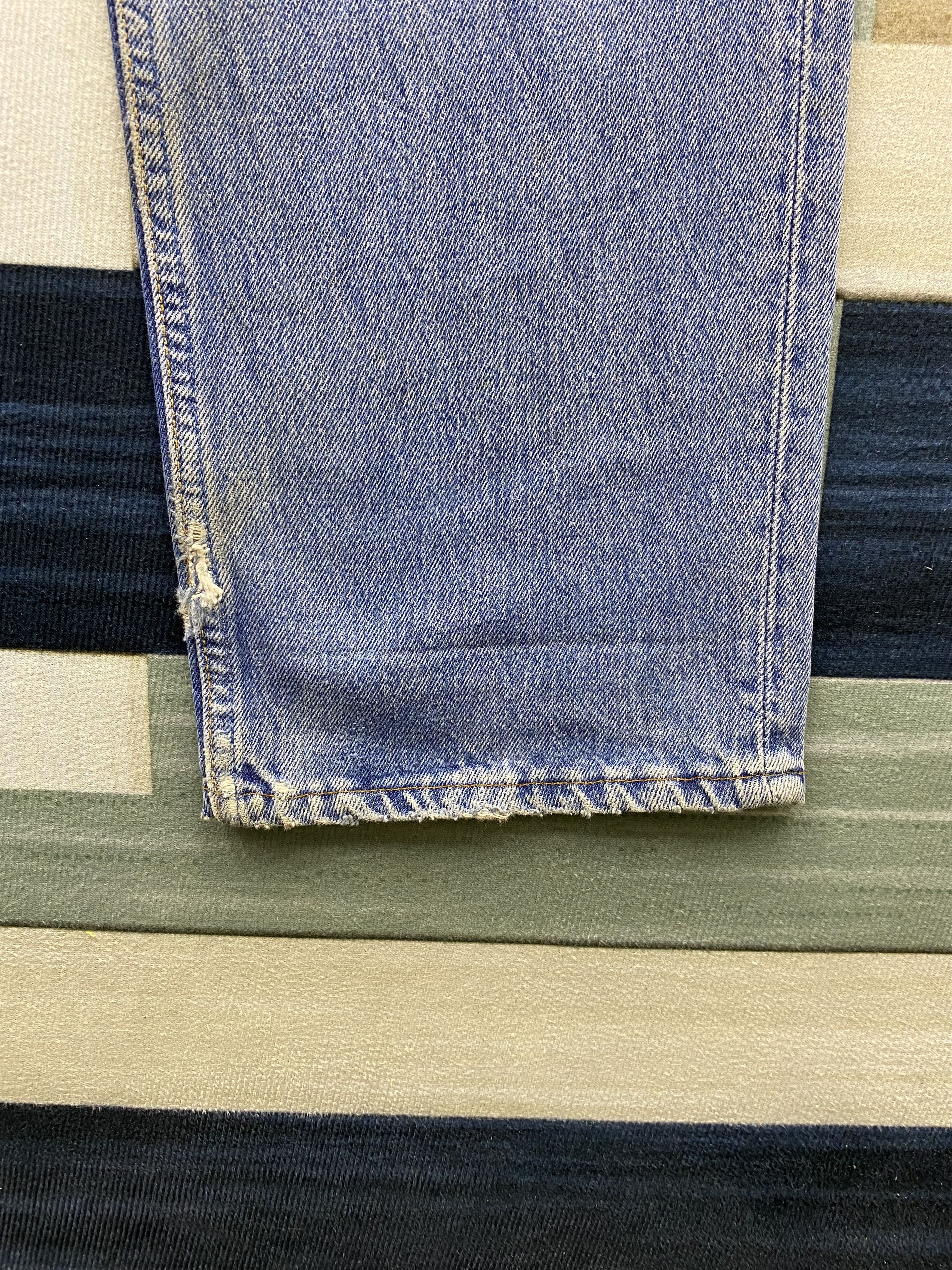Levi's Vintage Levi's 501 Distress Dirty Faded Blue Denim Jean Size US 33 - 13 Thumbnail