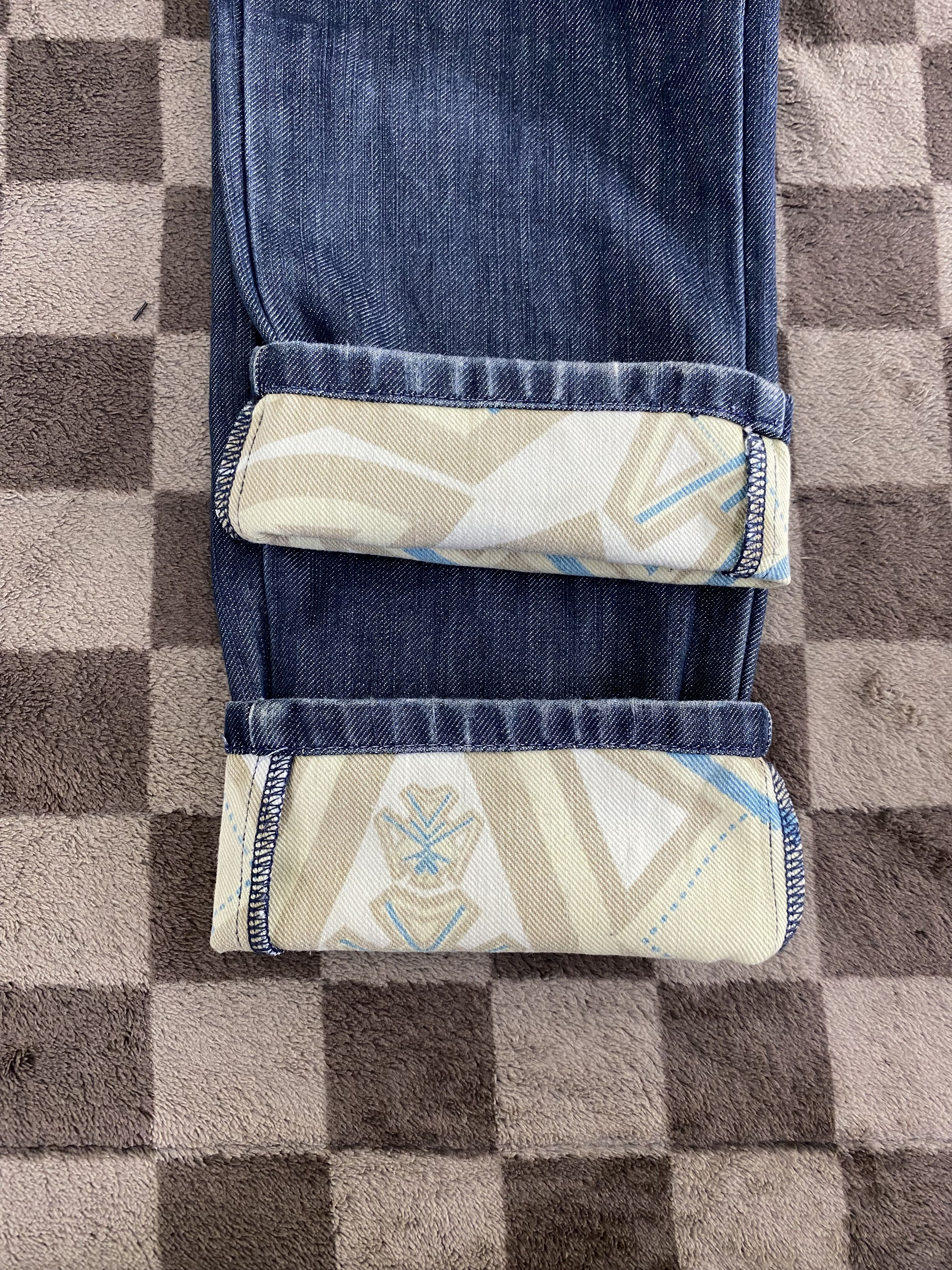 Marithe + Francois Girbaud Marithe Francois Girbaud Distress Star Design Denim Jean Size US 30 / EU 46 - 15 Thumbnail
