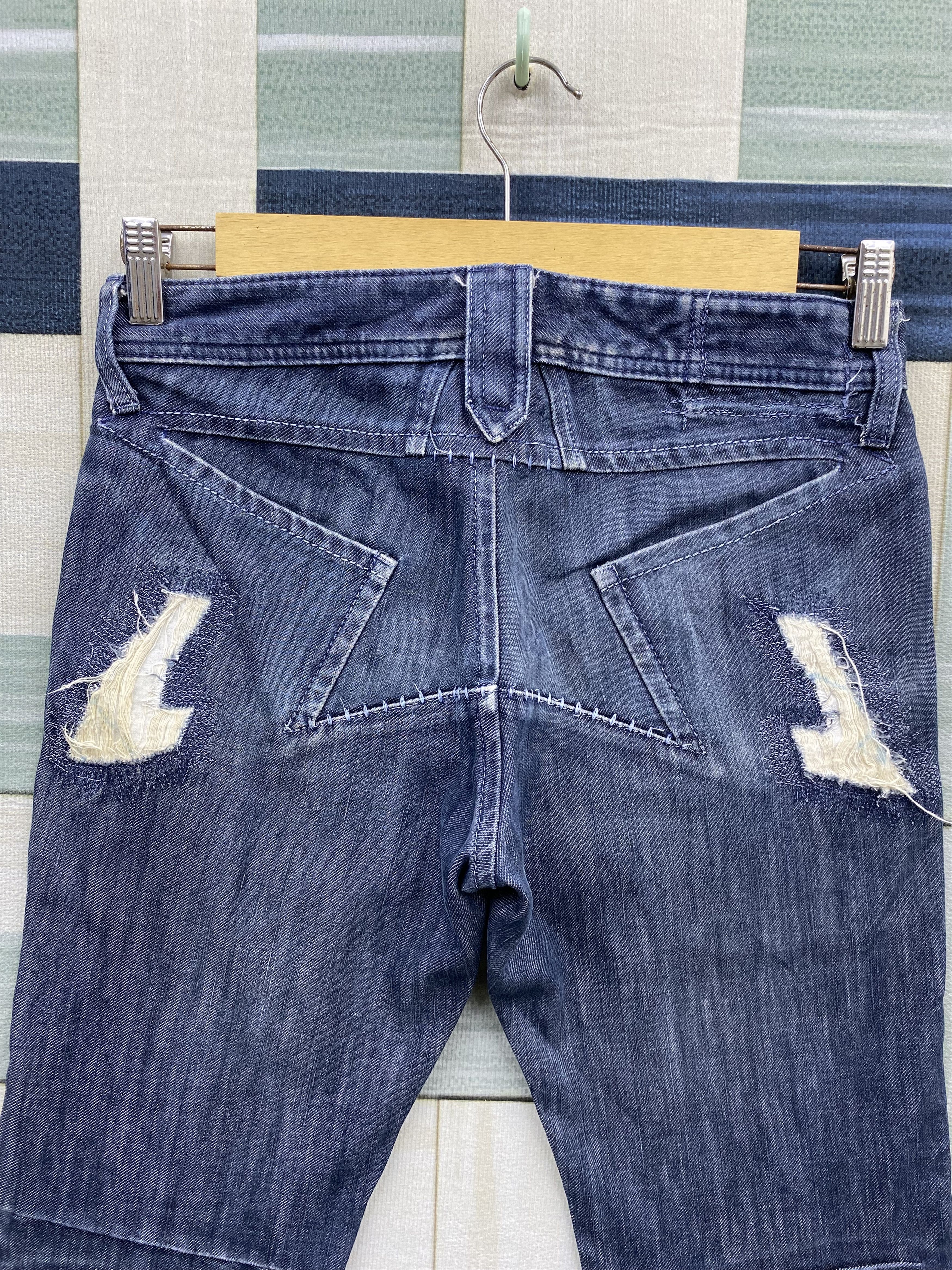 Marithe + Francois Girbaud Marithe Francois Girbaud Distress Star Design Denim Jean Size US 30 / EU 46 - 4 Thumbnail