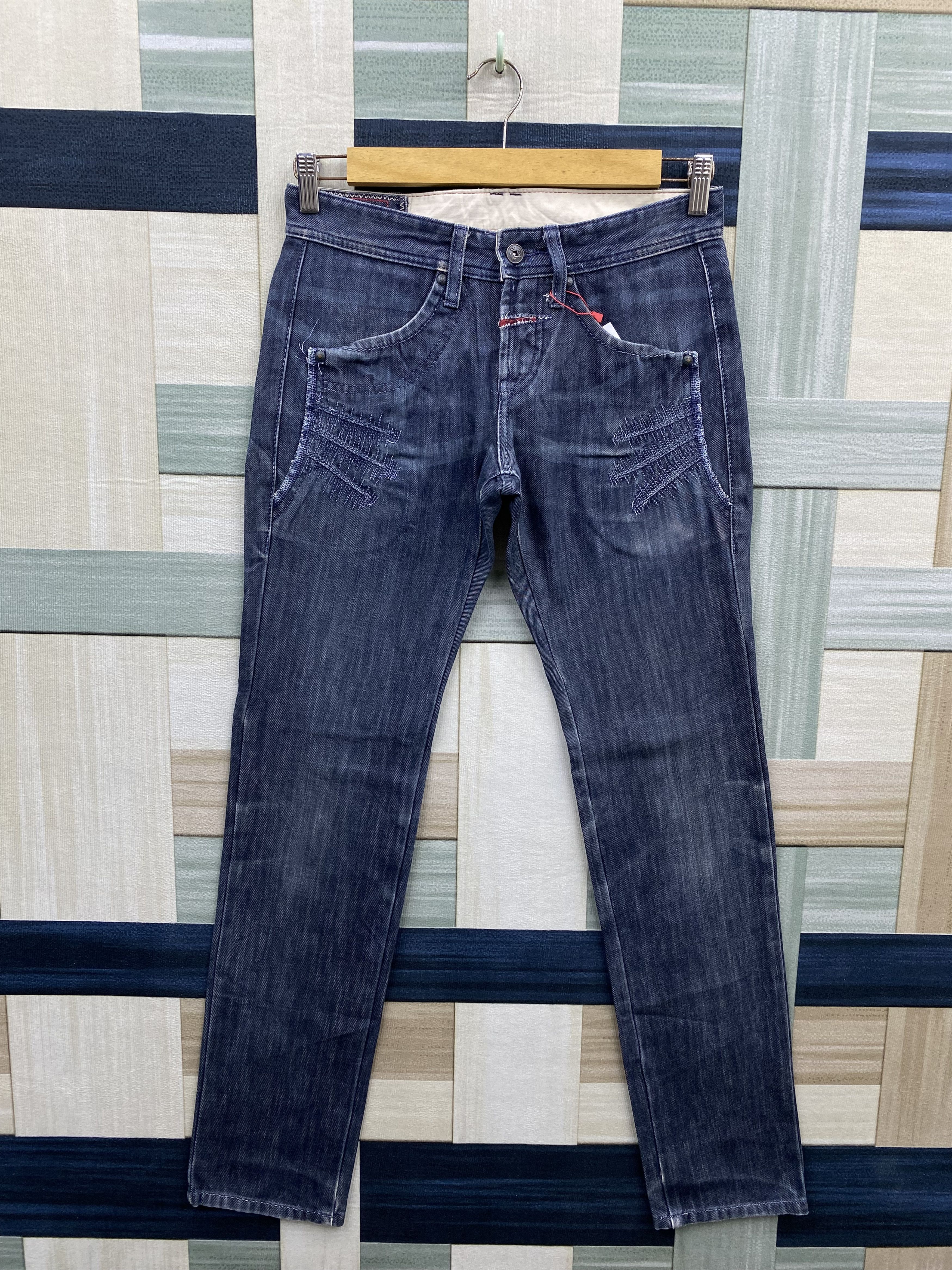 Marithe + Francois Girbaud Marithe Francois Girbaud Distress Star Design Denim Jean Size US 30 / EU 46 - 2 Thumbnail
