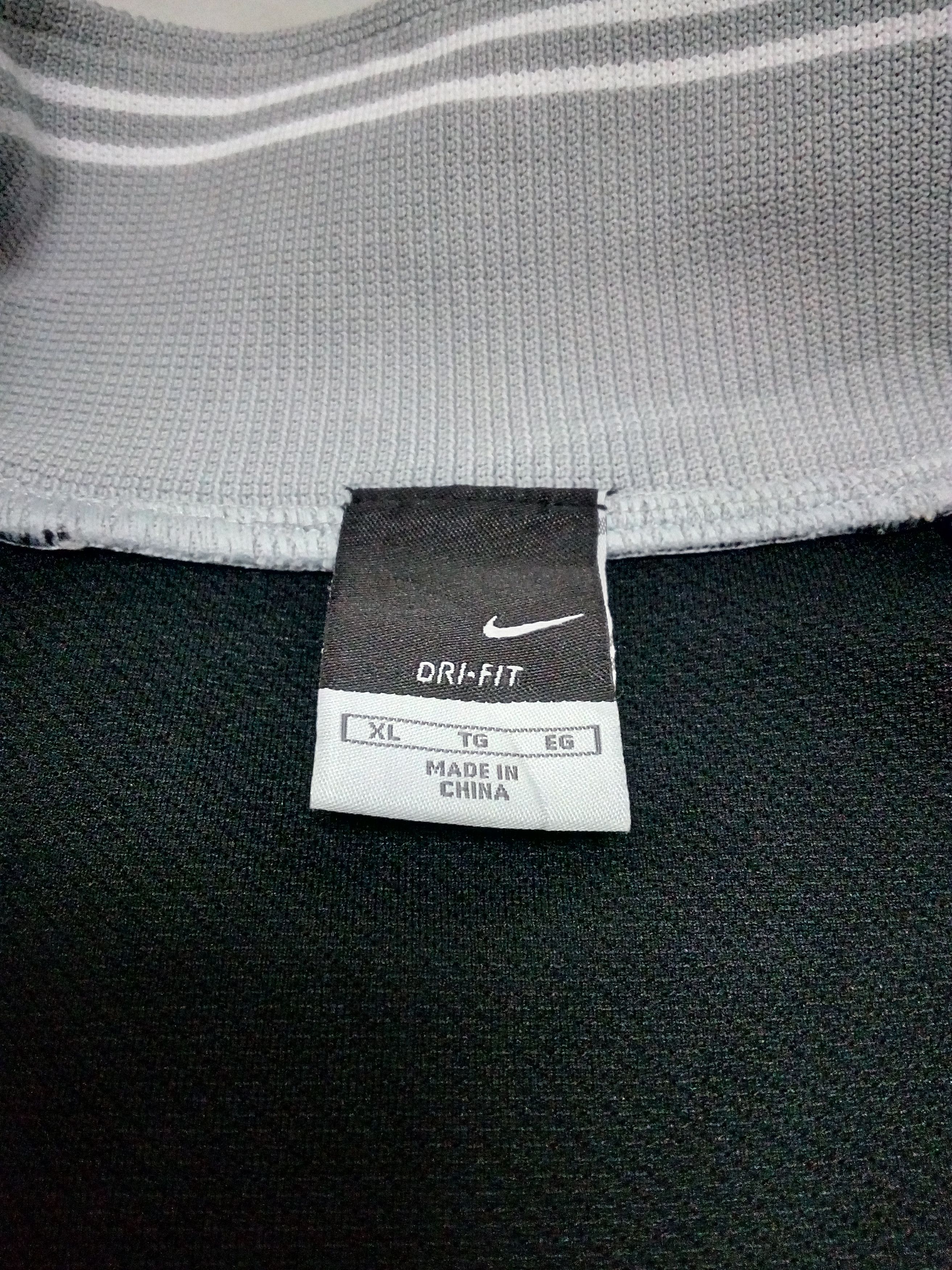 Nike VINTAGE NIKE TRAINING JACKET Size US XL / EU 56 / 4 - 9 Thumbnail