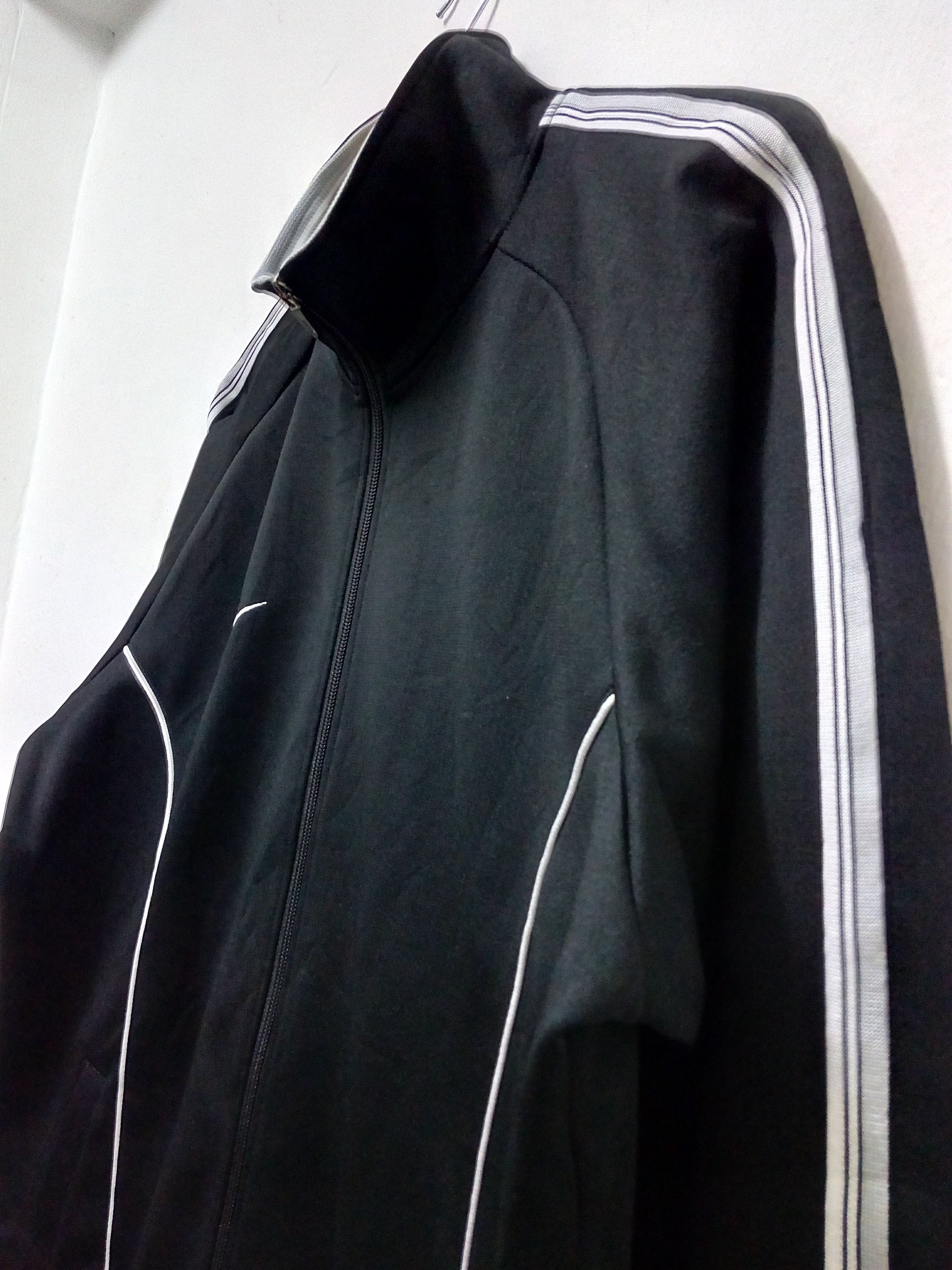 Nike VINTAGE NIKE TRAINING JACKET Size US XL / EU 56 / 4 - 2 Thumbnail