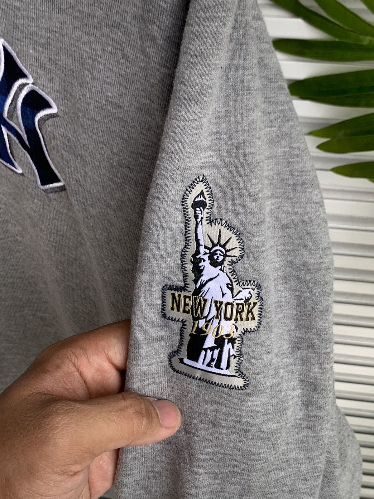 MLB New York Yankees MLB Crewneck Sweatshirt Size US M / EU 48-50 / 2 - 4 Thumbnail