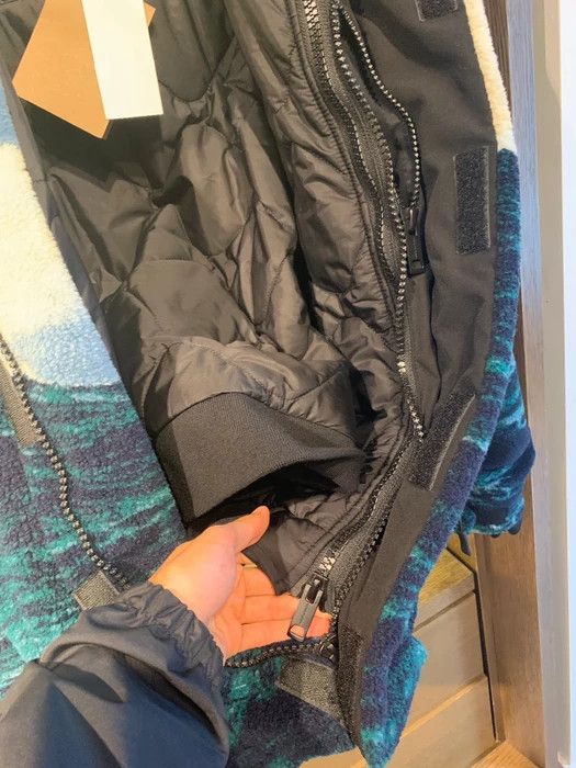Burberry Burberry Sea Print Fleece Jacket with Detachable Warmer Size US M / EU 48-50 / 2 - 11 Thumbnail