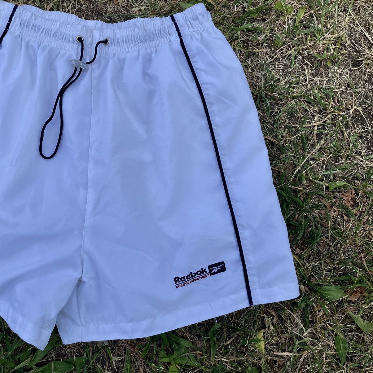 Vintage Vintage Reebok Y2K Baggy Shorts Streetwear Skate Graphic 32 Size US 32 / EU 48 - 2 Thumbnail