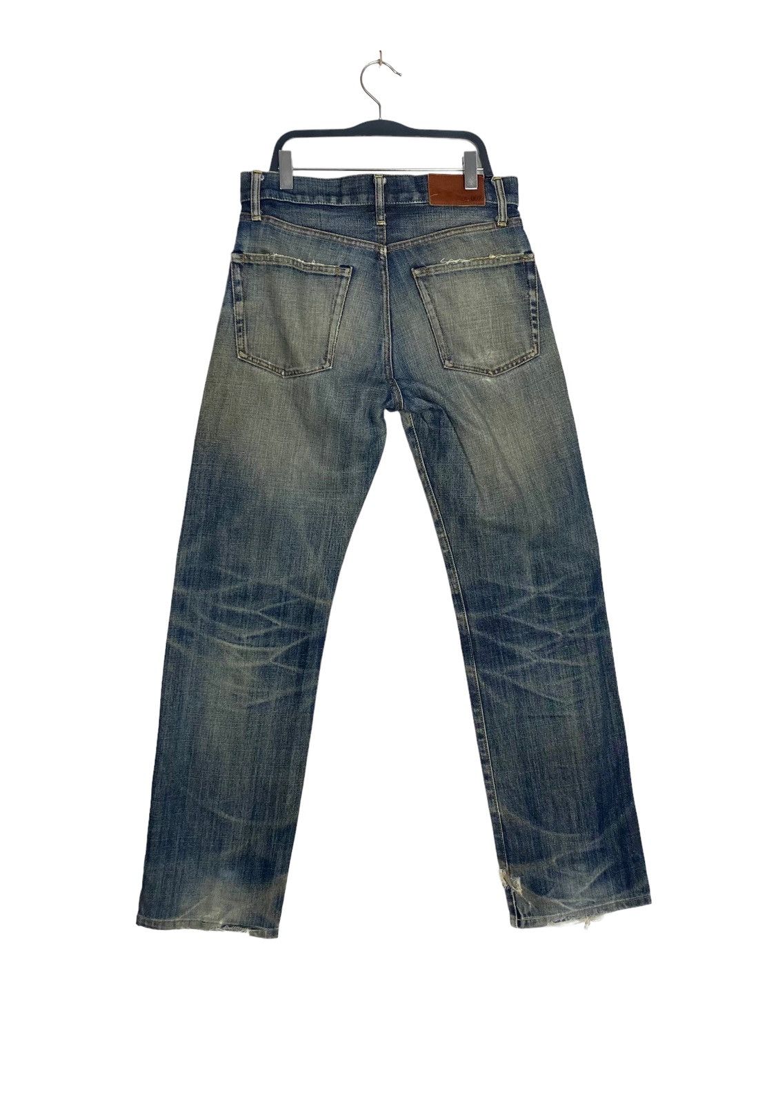 Rare‼️ Uniqlo Regular Fit Straight Distressed Jeans