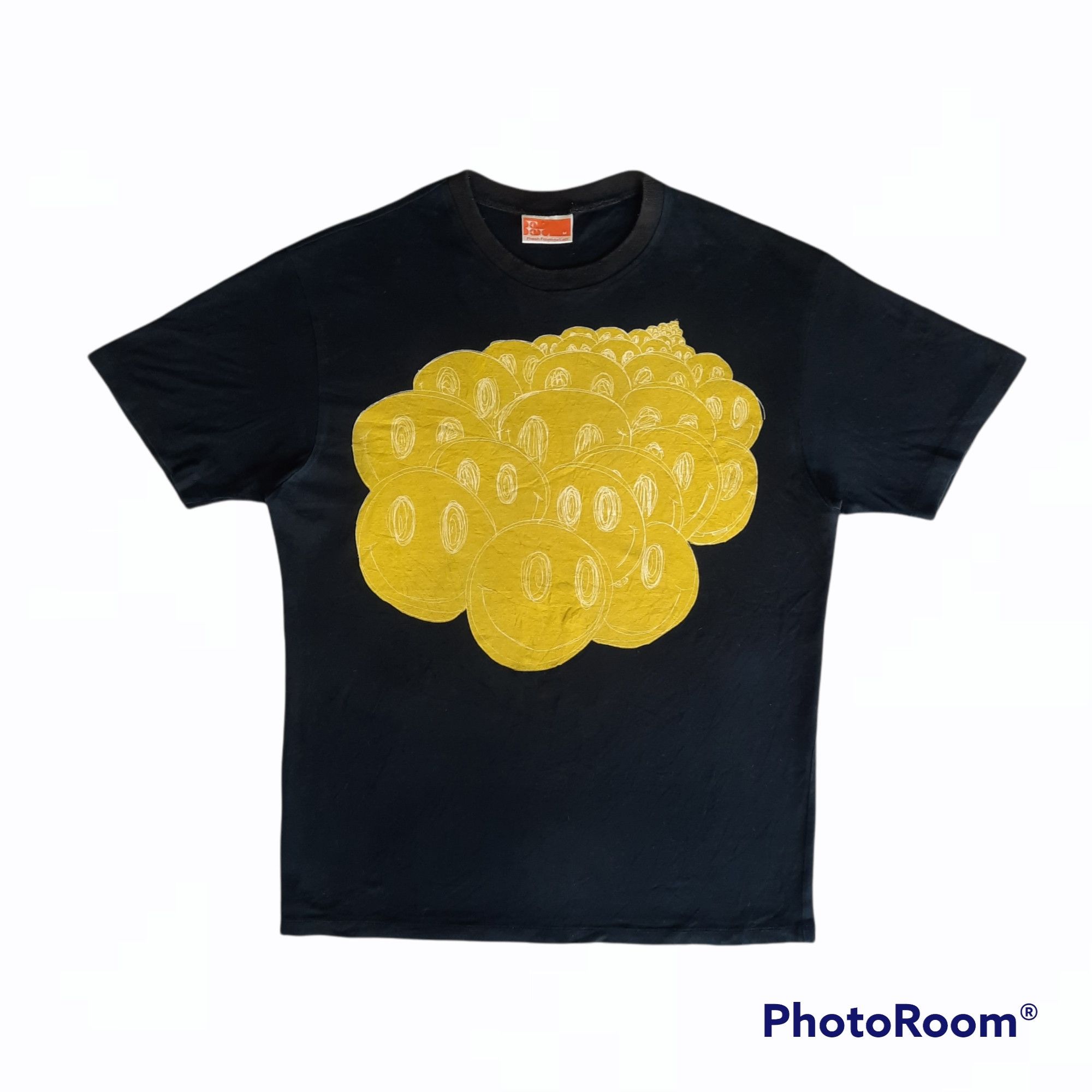 Japanese Brand 🔥Fresh from the lab smile logo tshirt Size US S / EU 44-46 / 1 - 1 Thumbnail