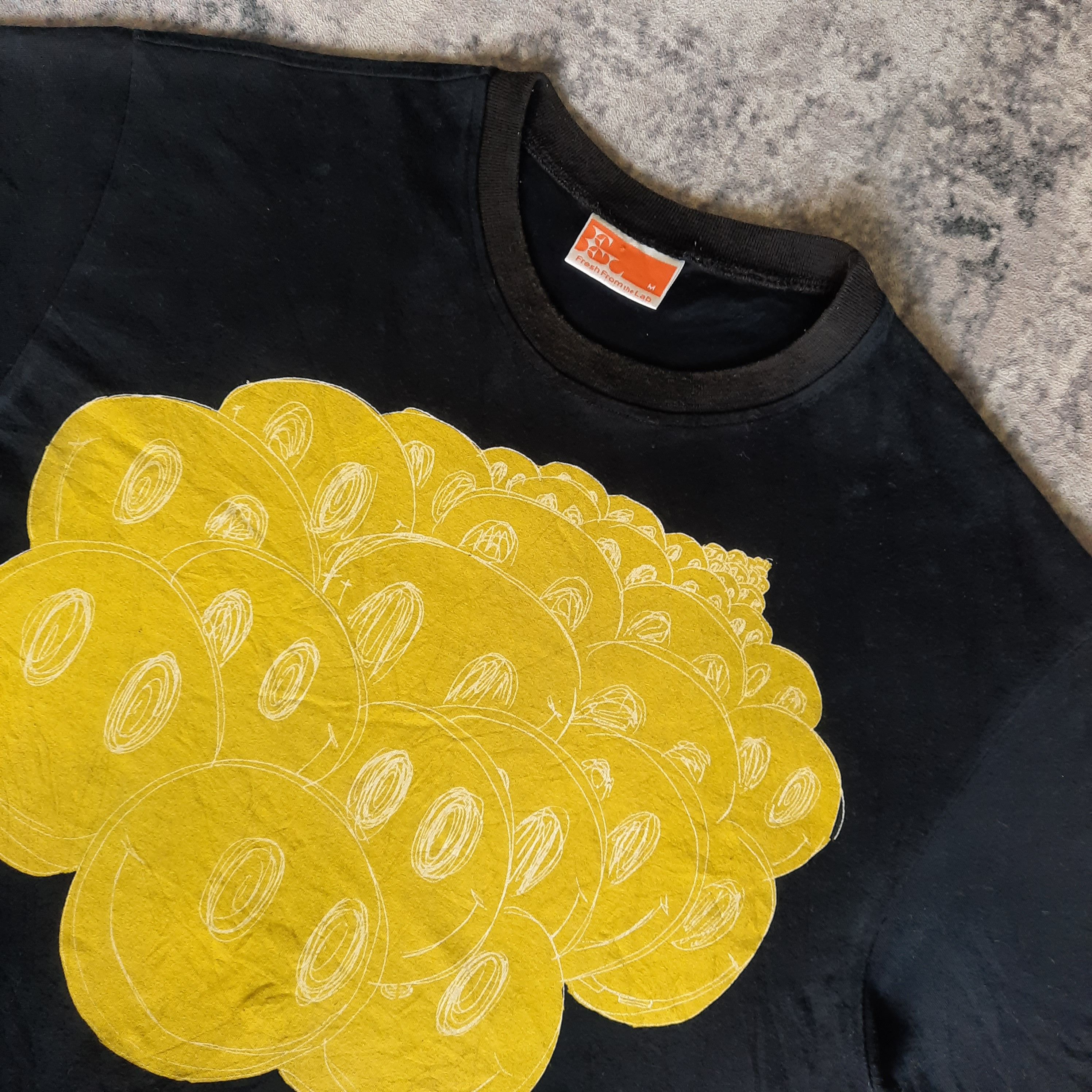Japanese Brand 🔥Fresh from the lab smile logo tshirt Size US S / EU 44-46 / 1 - 2 Thumbnail