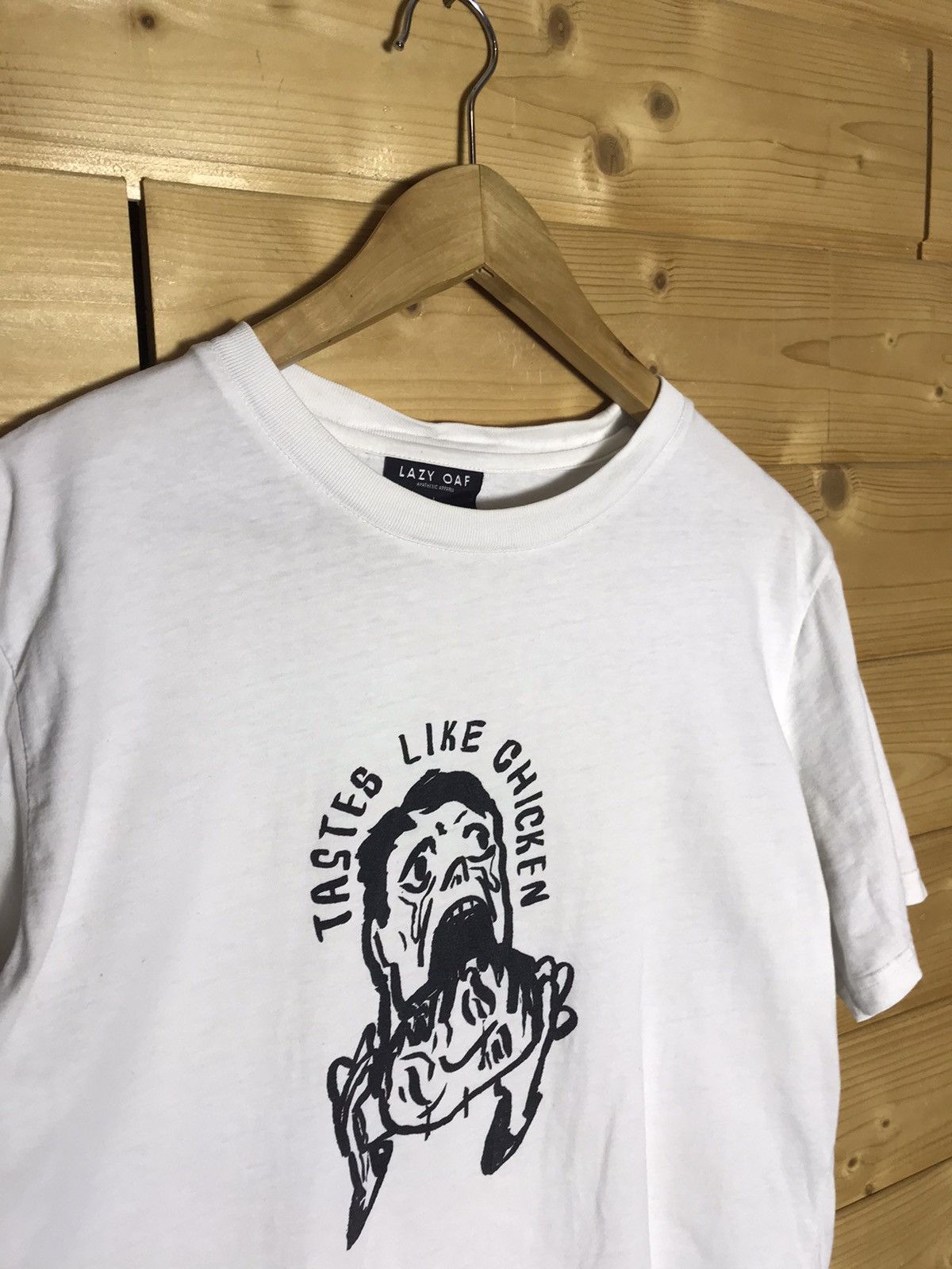 Lazy Oaf Lazy Oaf taste like chicken t-shirt Size US L / EU 52-54 / 3 - 3 Thumbnail