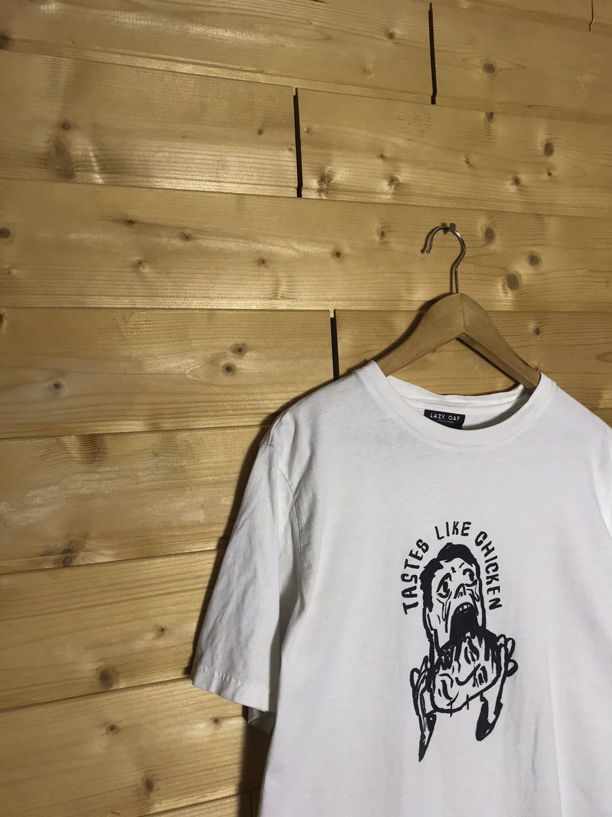 Lazy Oaf Lazy Oaf taste like chicken t-shirt Size US L / EU 52-54 / 3 - 1 Thumbnail