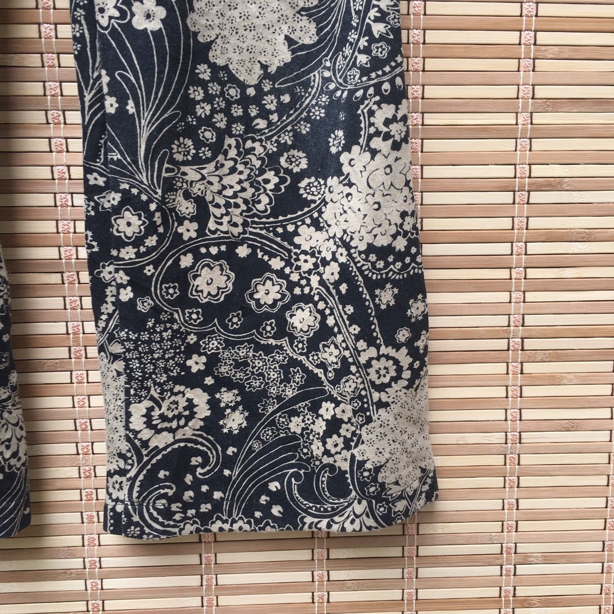 Japanese Brand Japanese Paisley Sweatpants Size US 28 / EU 44 - 5 Thumbnail