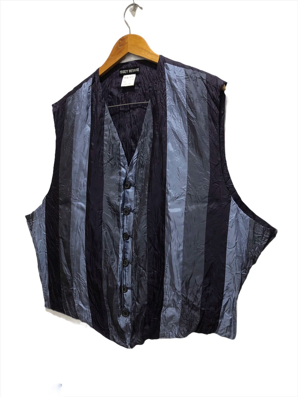Issey Miyake × Vintage 💥Best offer💥🇯🇵Issey Miyake Vest Size US L / EU 52-54 / 3 - 1 Thumbnail