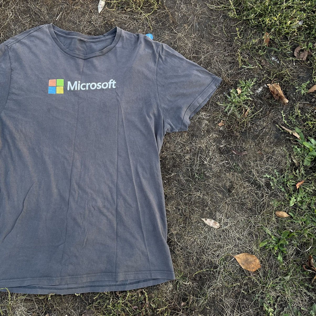 Vintage Vintage Y2K Microsoft Faded Graphic Logo Tee Streetwear M Size US M / EU 48-50 / 2 - 2 Thumbnail
