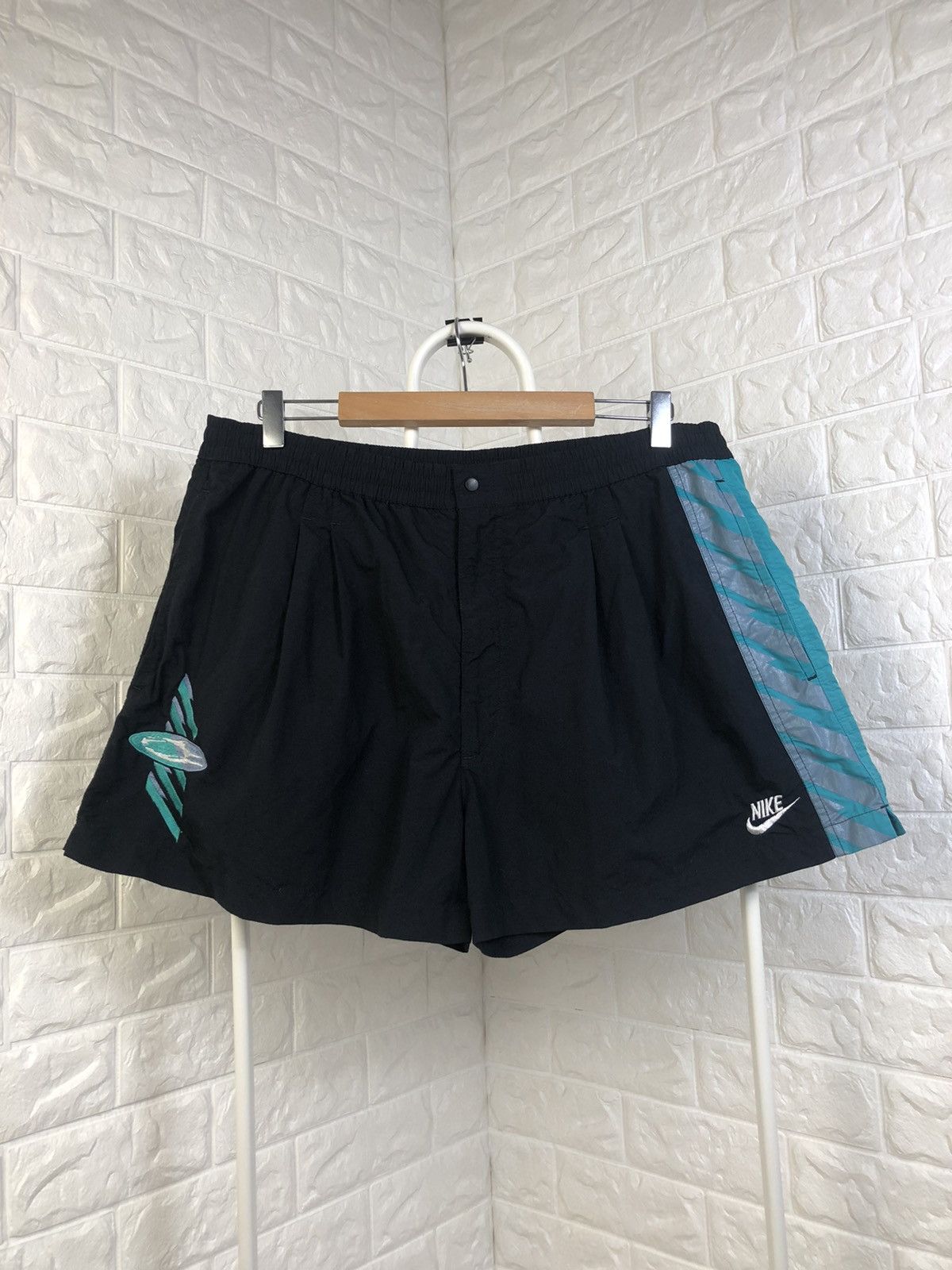Nike × Vintage Nike Challenge Court Shorts size XL Size US 36 / EU 52 - 1 Thumbnail